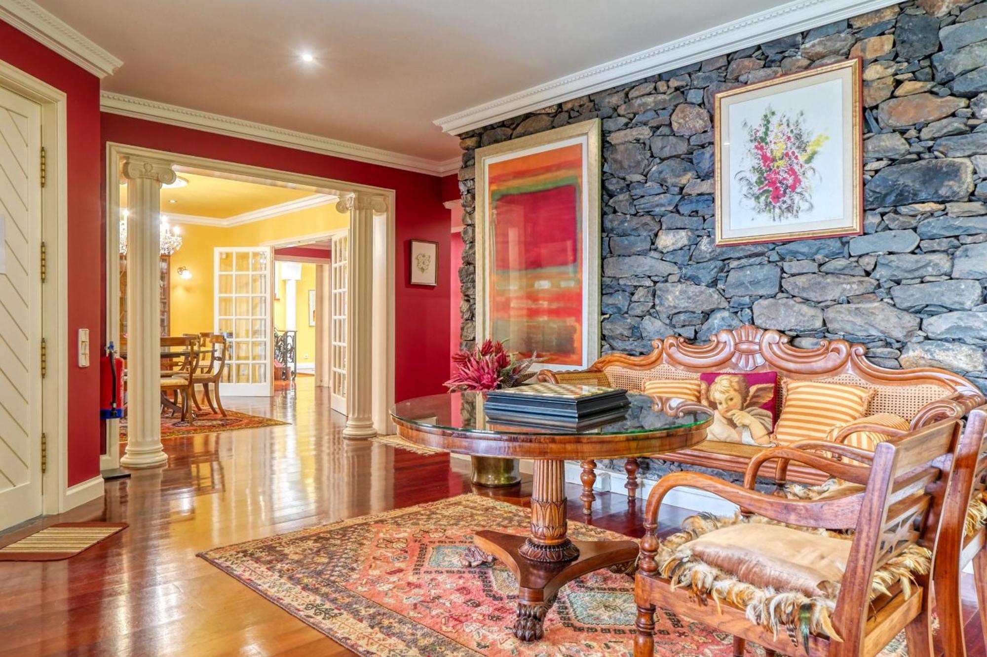 Casa Bromelias, A In Madeira Villa *