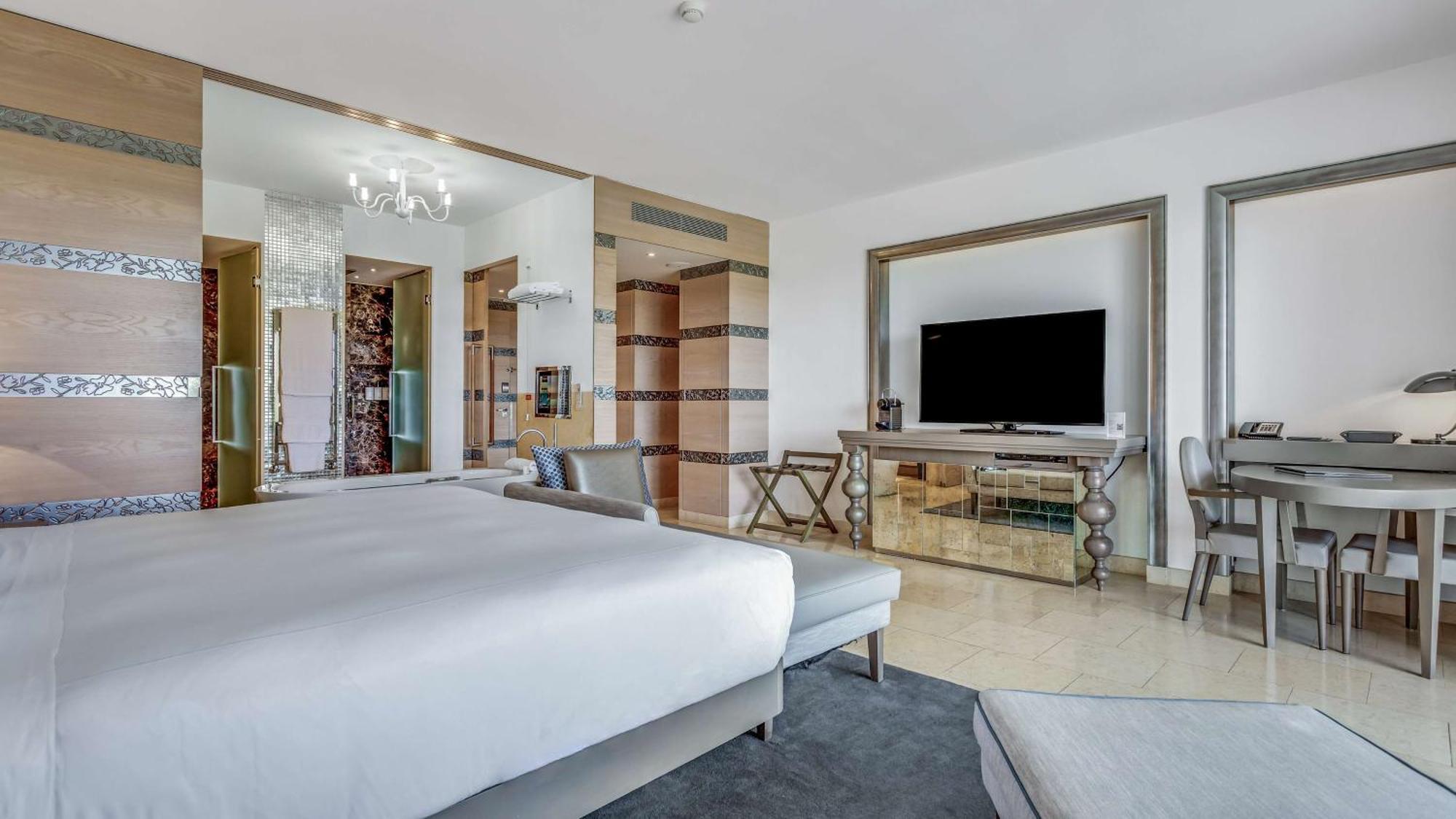 Conrad Algarve Almancil