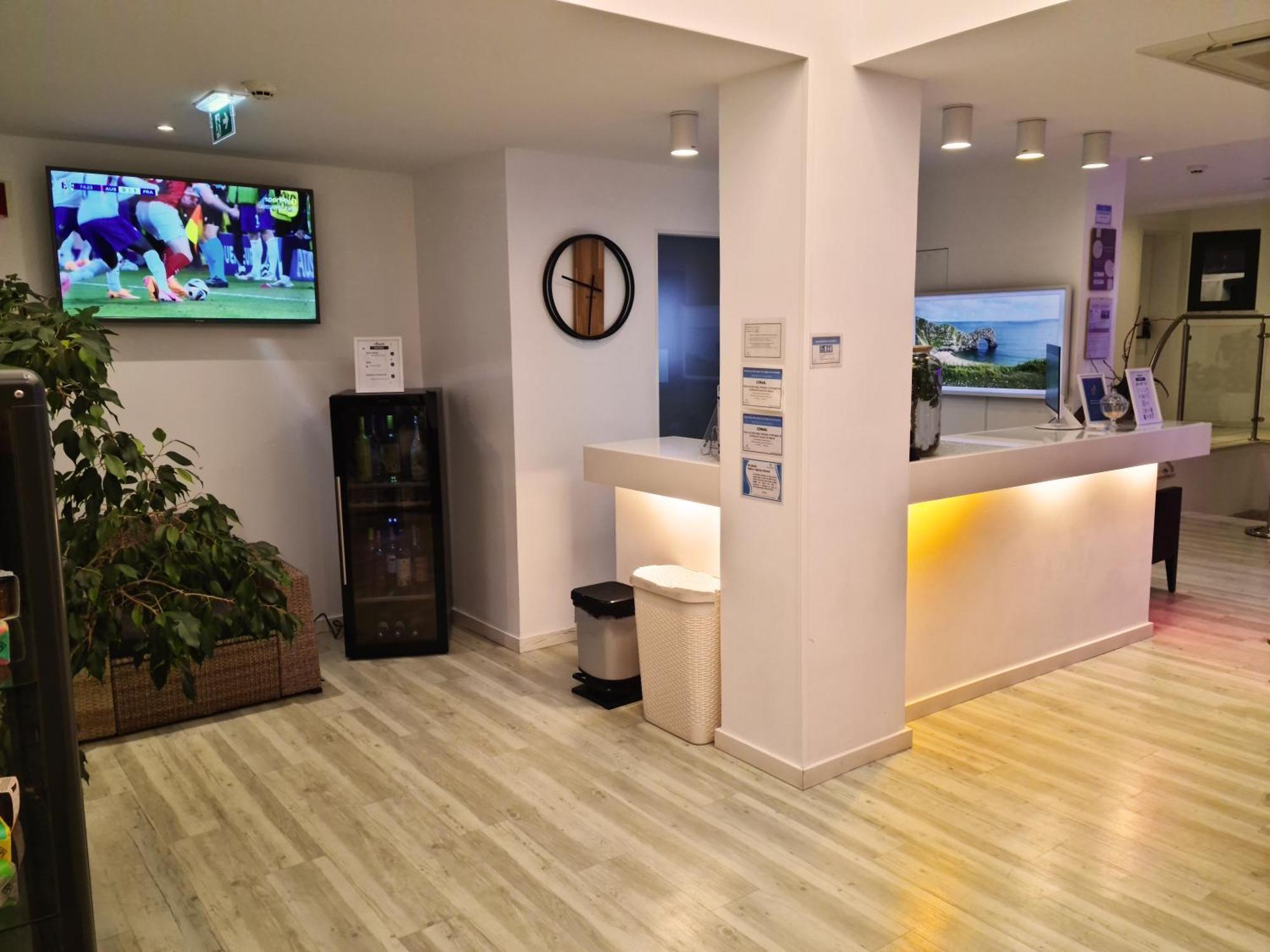 Alcaide Hotel