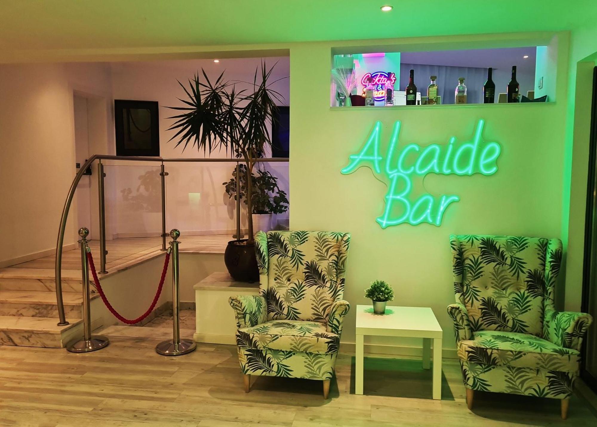 Hotel Alcaide