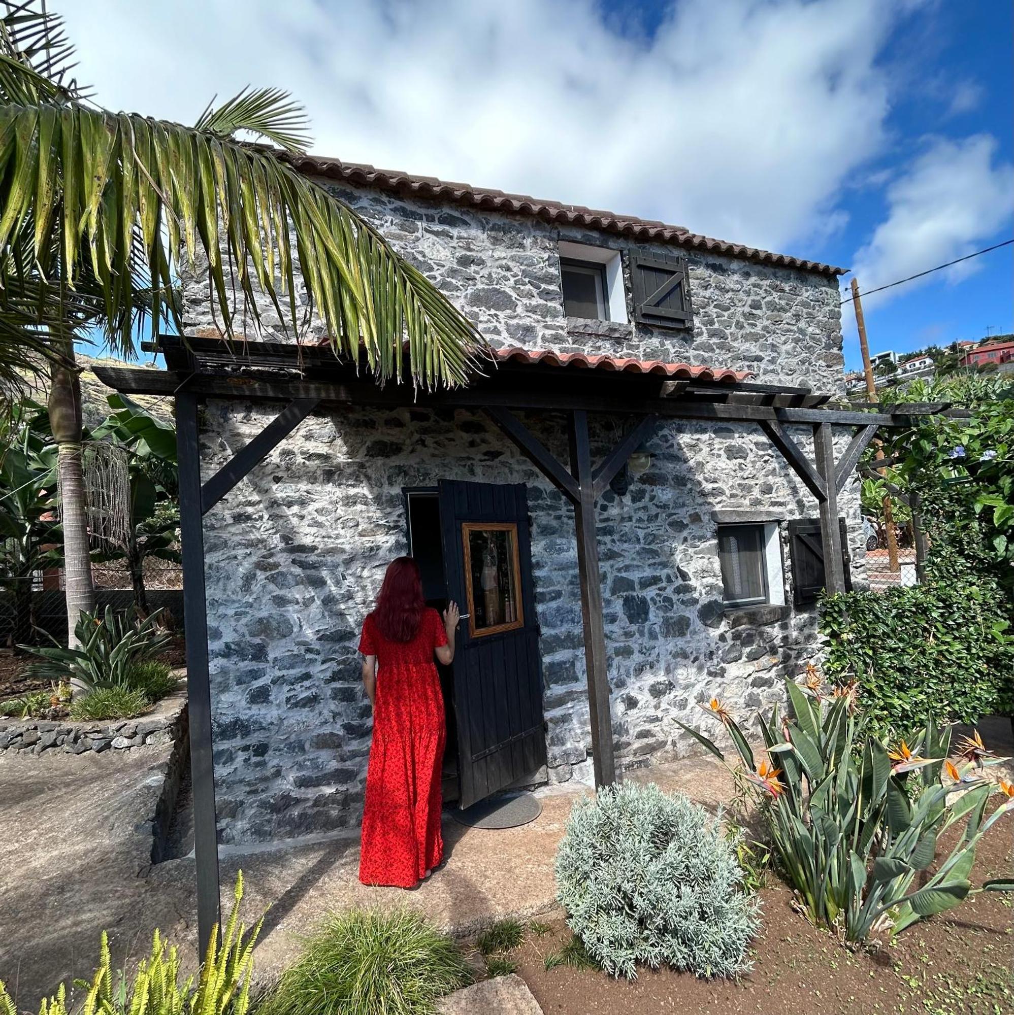 As Casinhas Da Madeira - Cosy Stone In A Subtropical Garden Holiday home Arco da Calheta (Madeira)