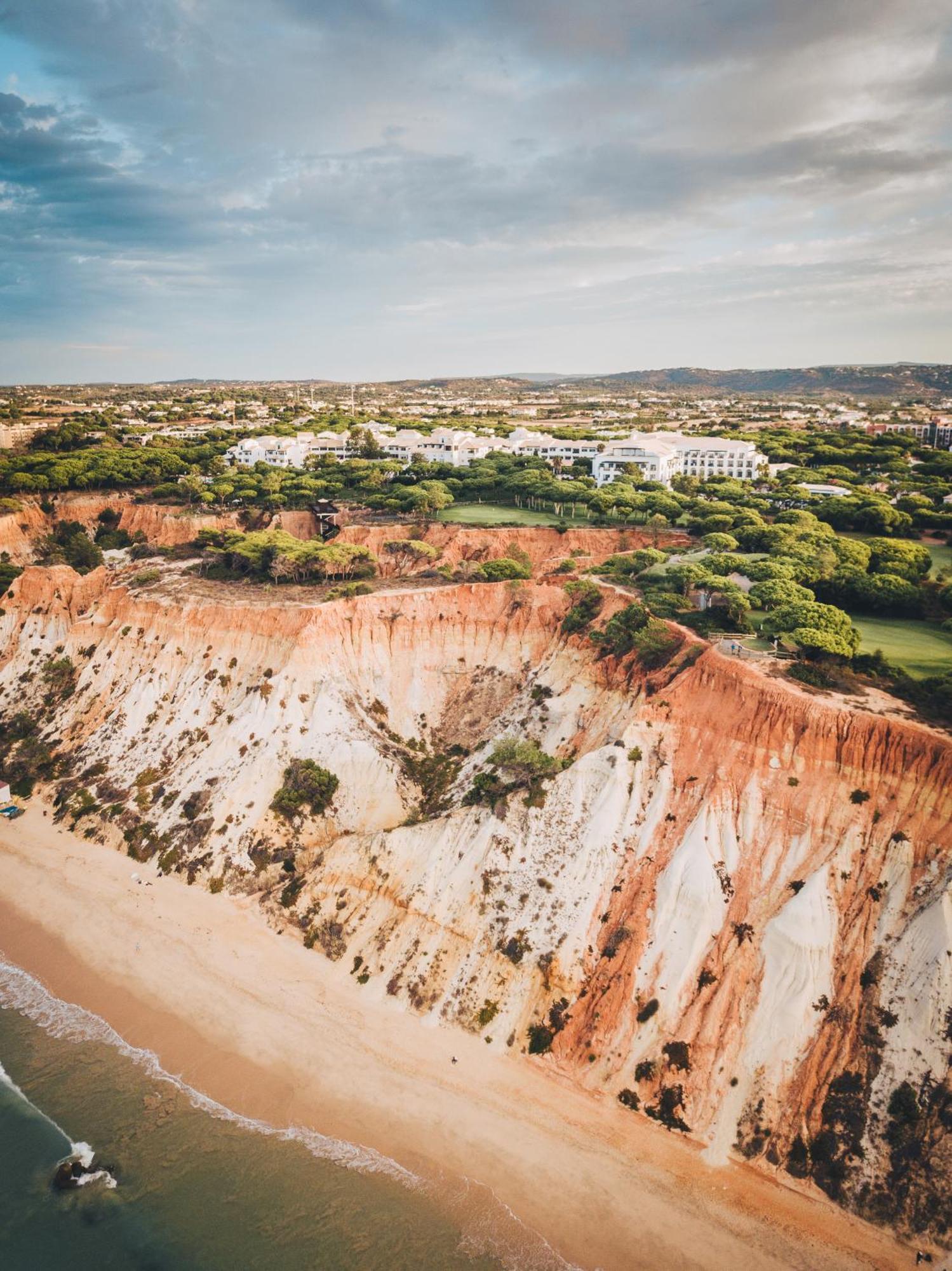 Pine Cliffs Hotel Albufeira