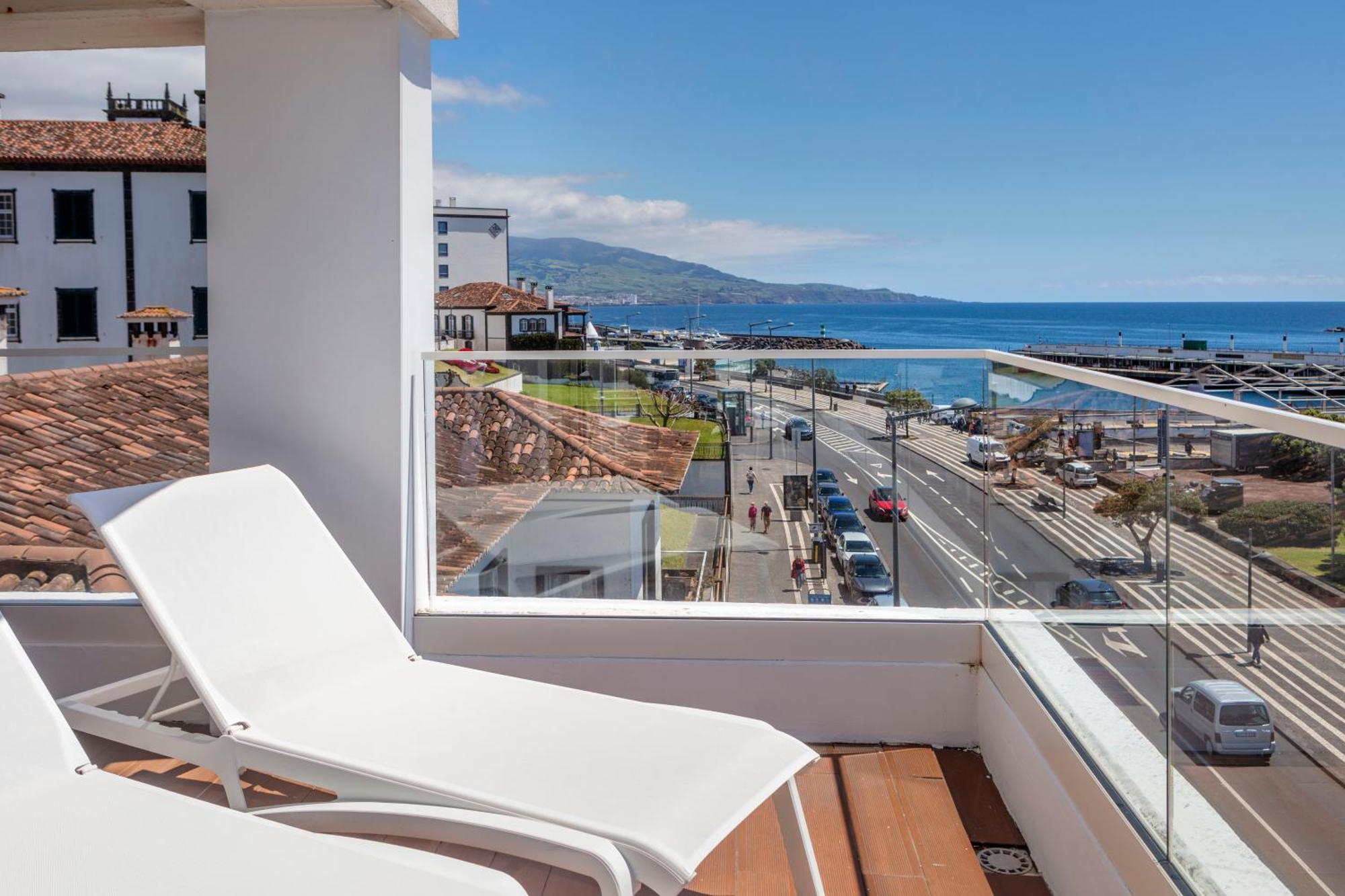 Gaivota Azores 4*