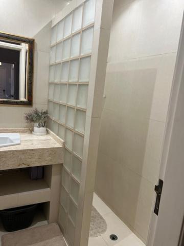 A Roadhouse Ajuda Apartment *
