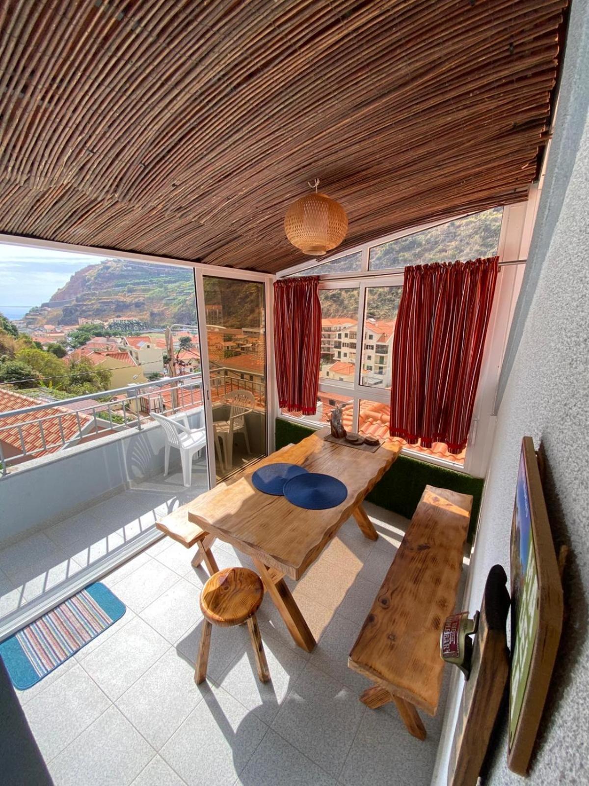 Lovely Newly Refurbished, 1 Bedroom Floor With Sea Views, Fast Wi-fi Cable Tv And Netflix Appartement *