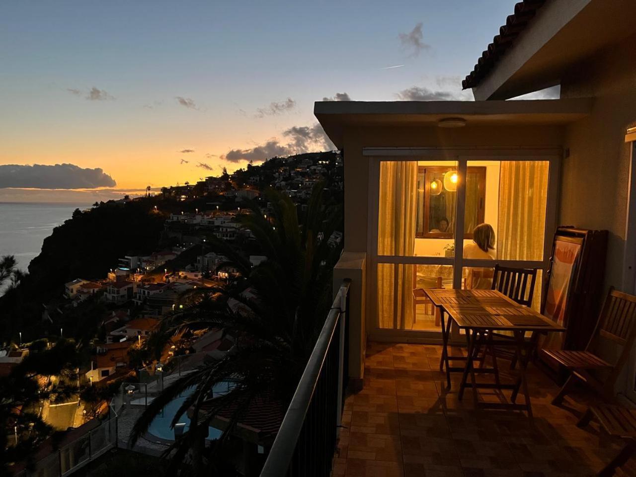 Garajau House - Sunrise To Sunset Ocean View Holiday home Canico (Madeira)