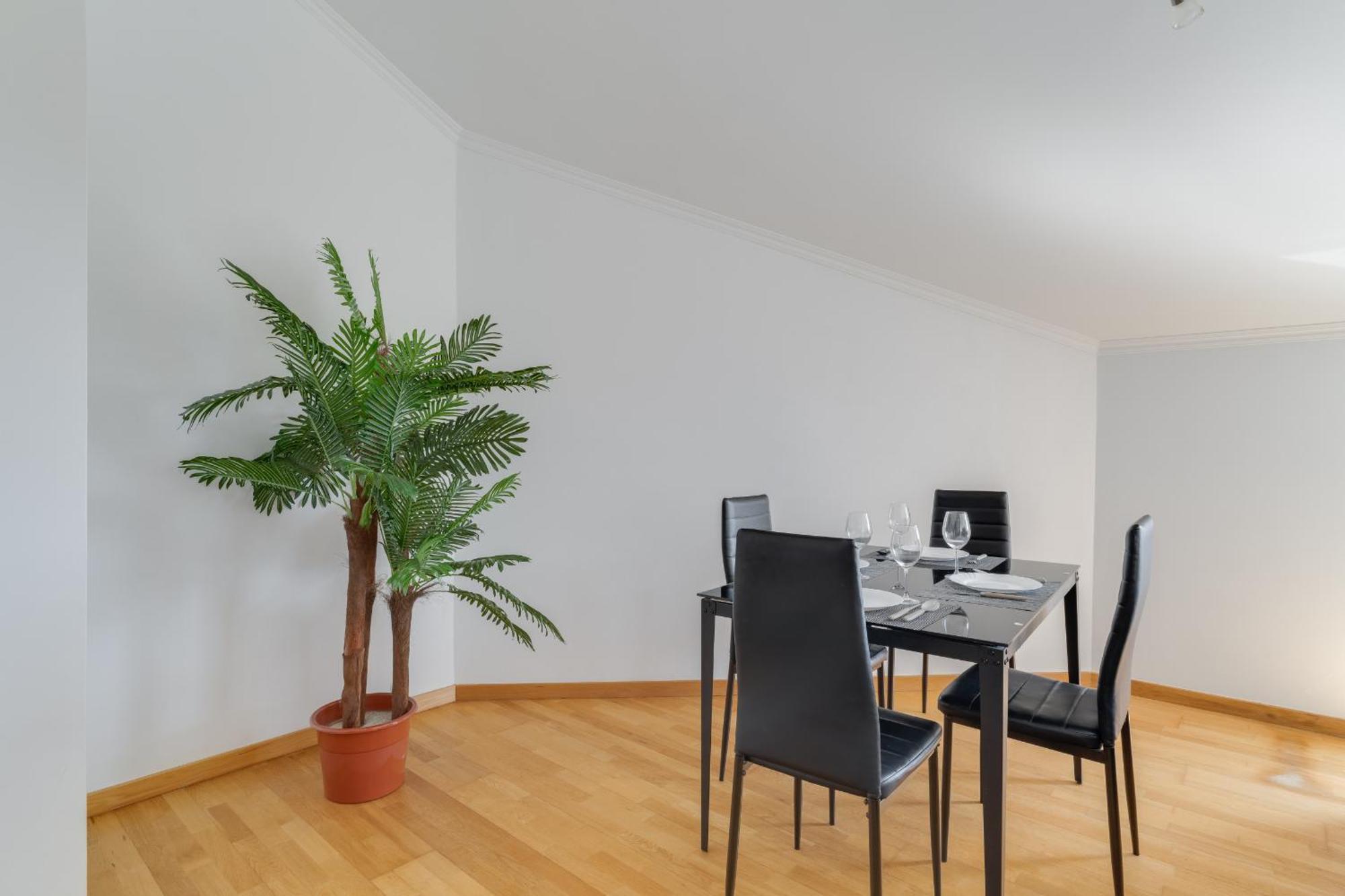 Desert Island By Atlantic Apartment *