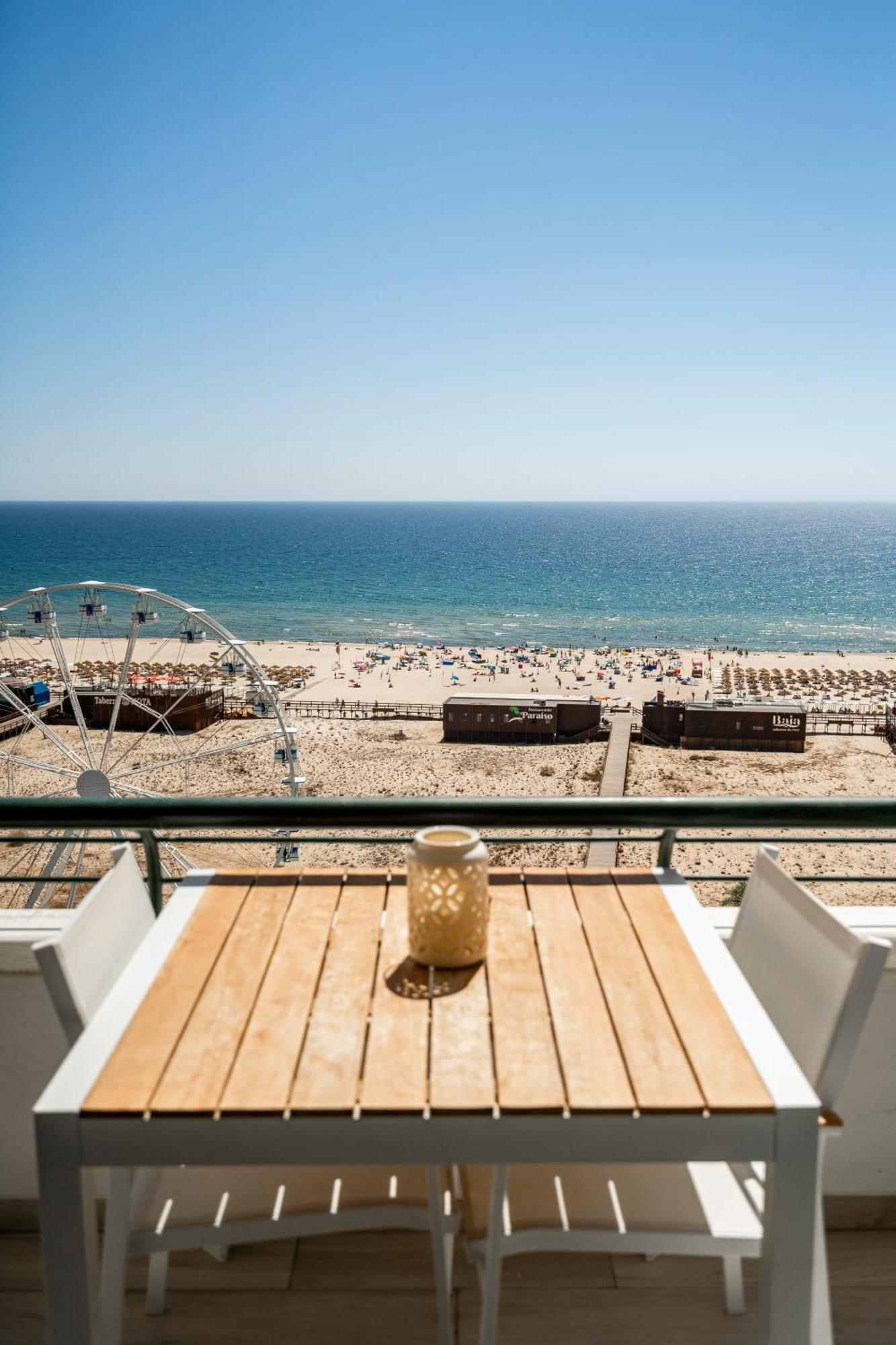 Sea Lovers - Sea Front -