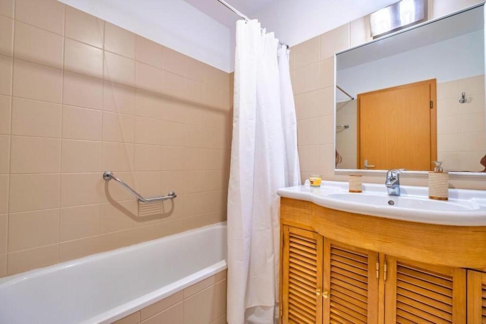 Estudio Costinha - Madeira Aparthotel *