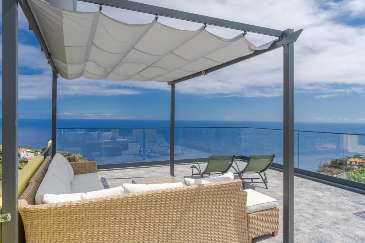Sky & Ocean Apartment *