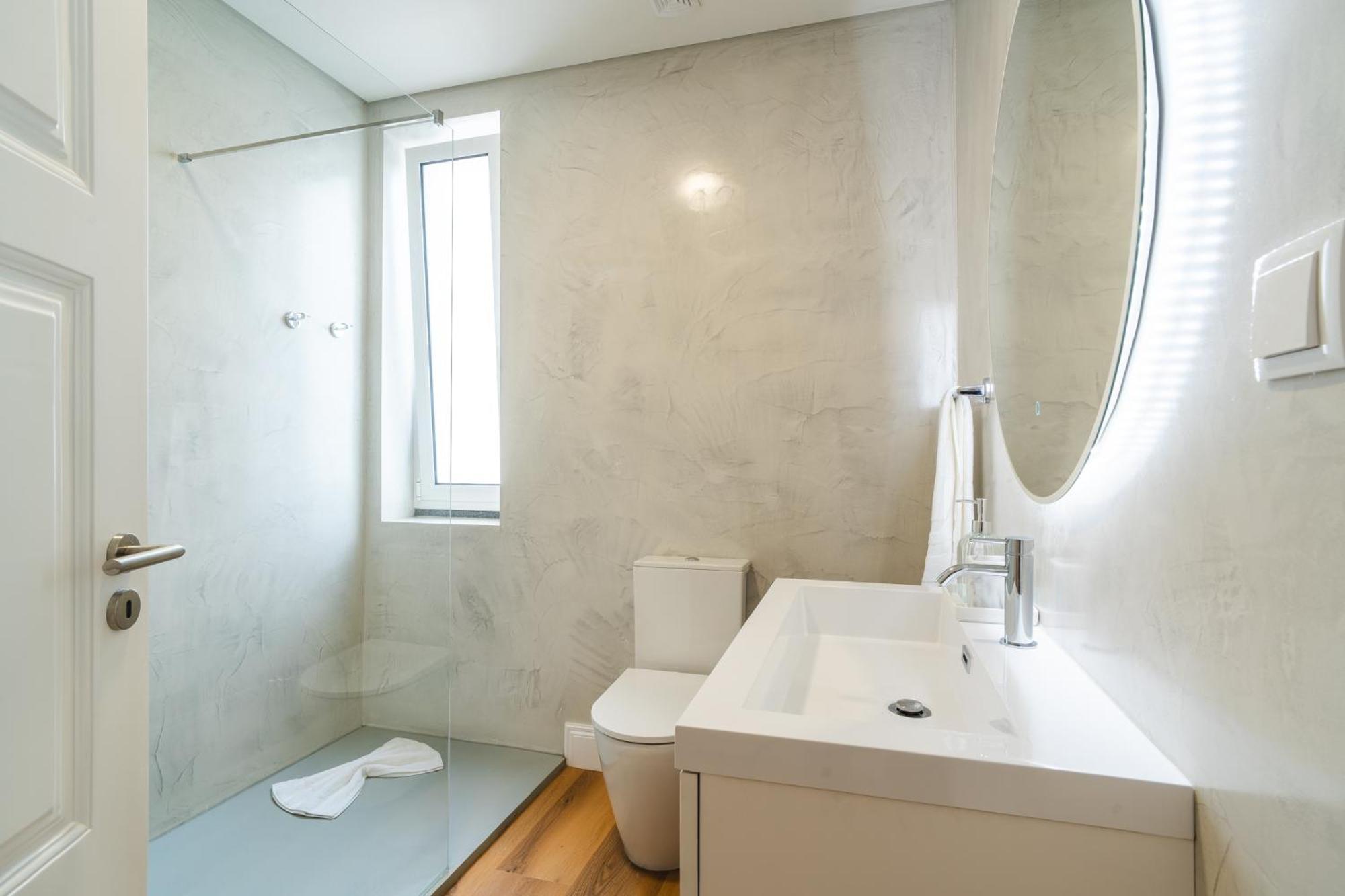 Luxury Retreat In *