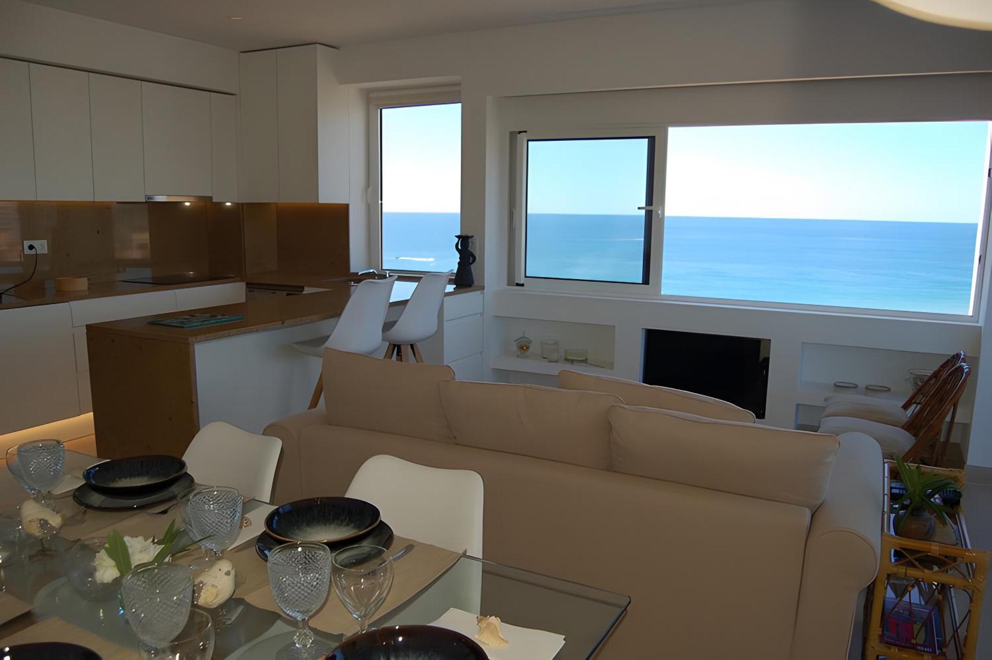 Sunset Apartment *