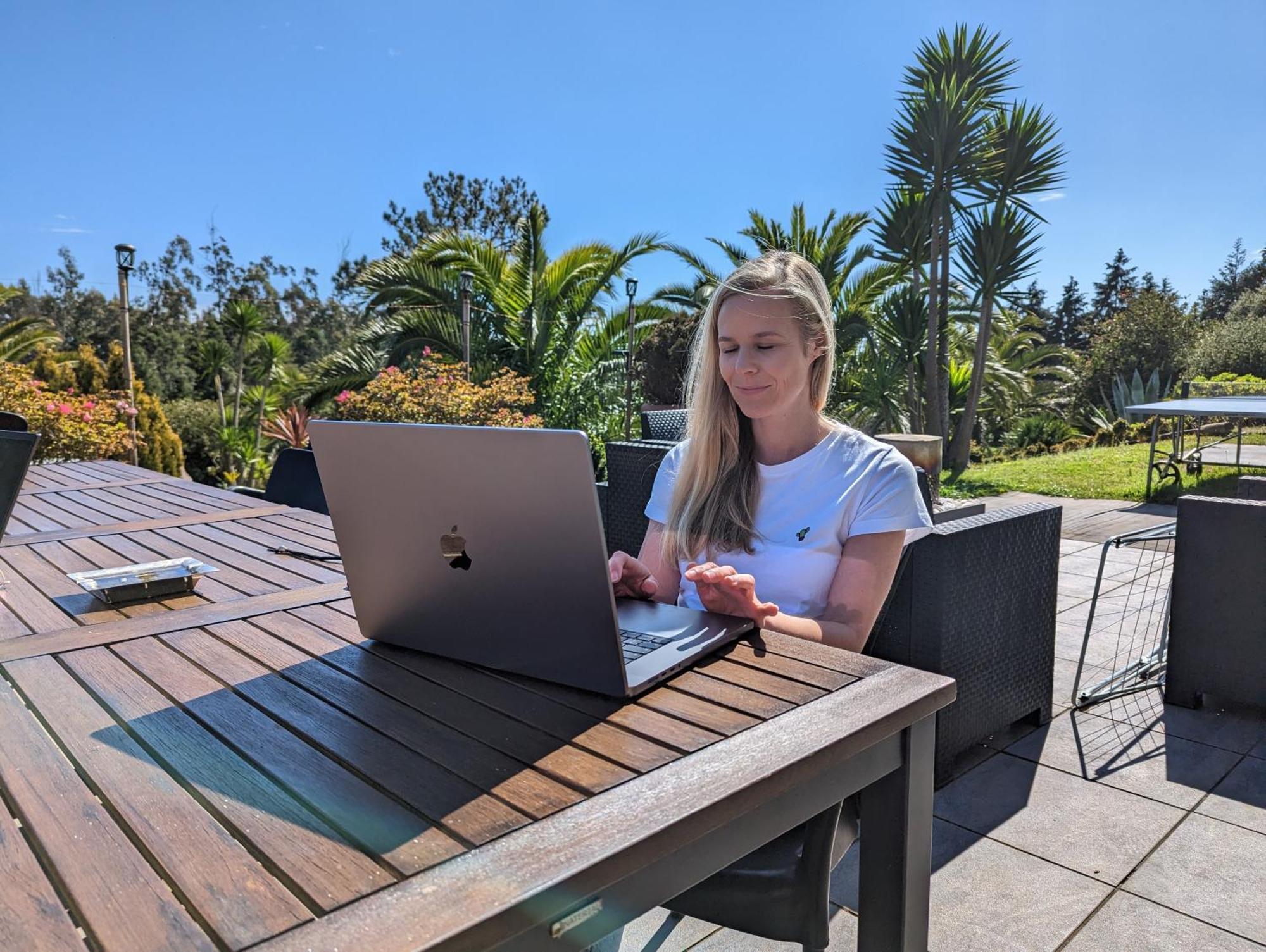Homeoffice Madeira - Coliving & Coworking With A Community