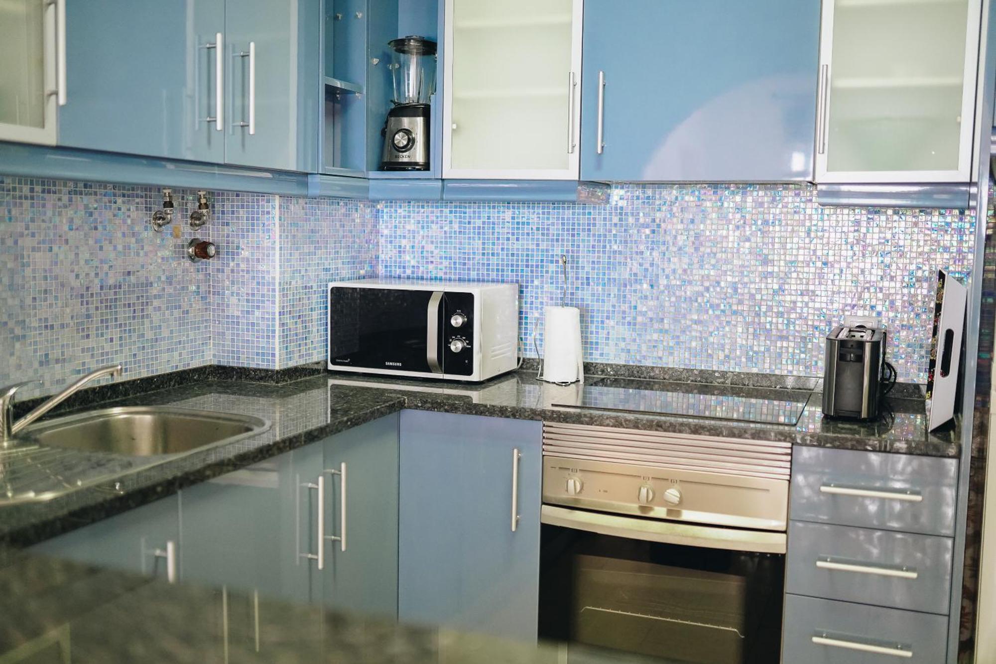 Host Wise - Terrace & Ocean View Flat Apartment
