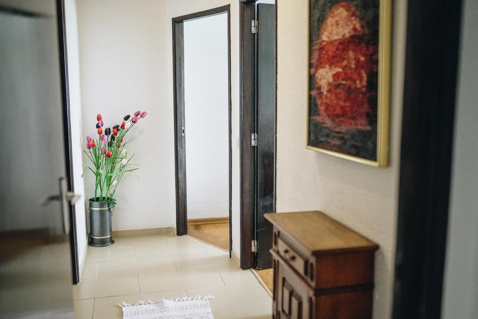 Apartment Host Wise - Terrace & Ocean View Flat *