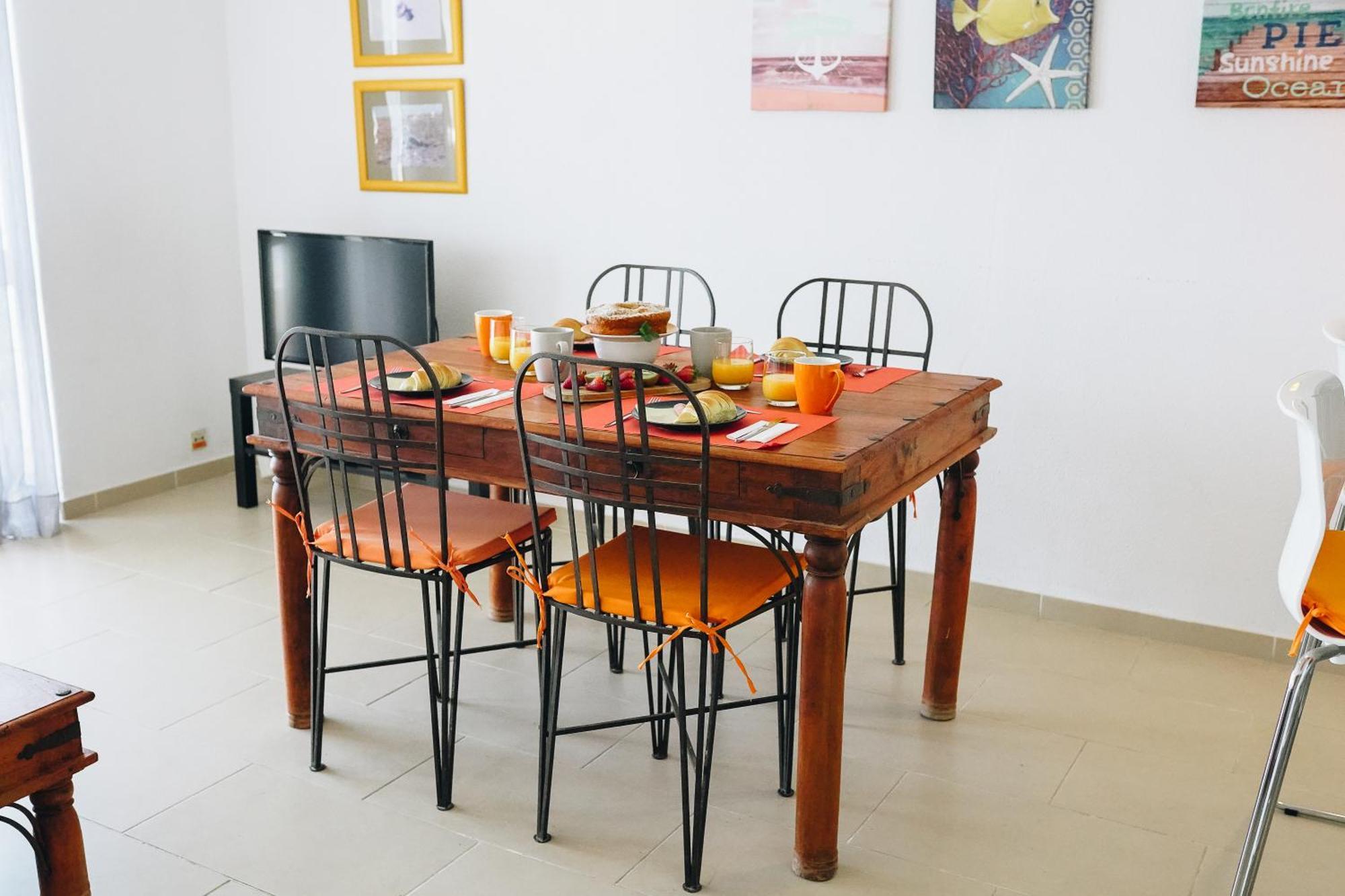 Host Wise - Terrace & Ocean View Flat Apartment