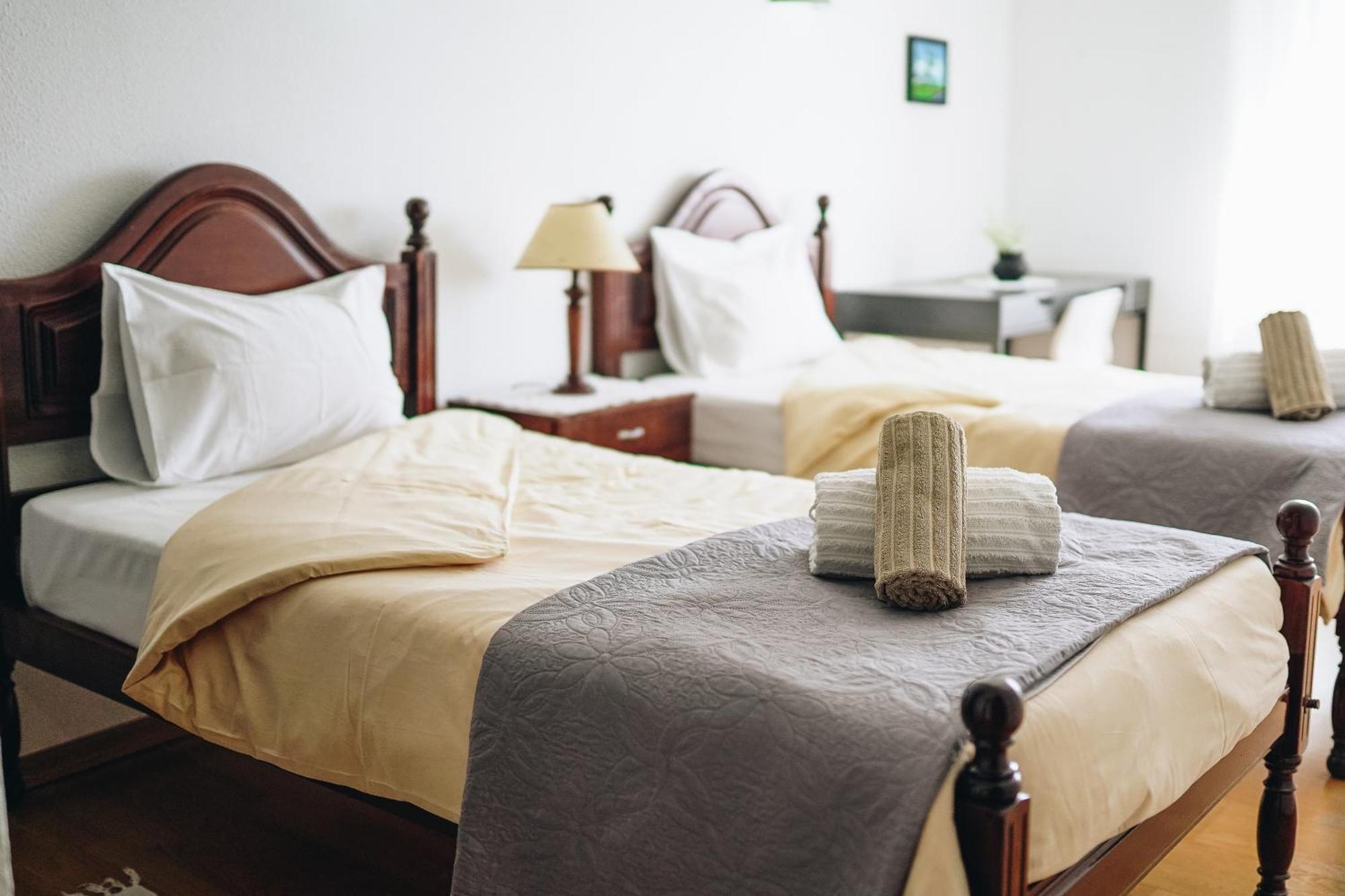 Host Wise - Terrace & Ocean View Flat Apartment *