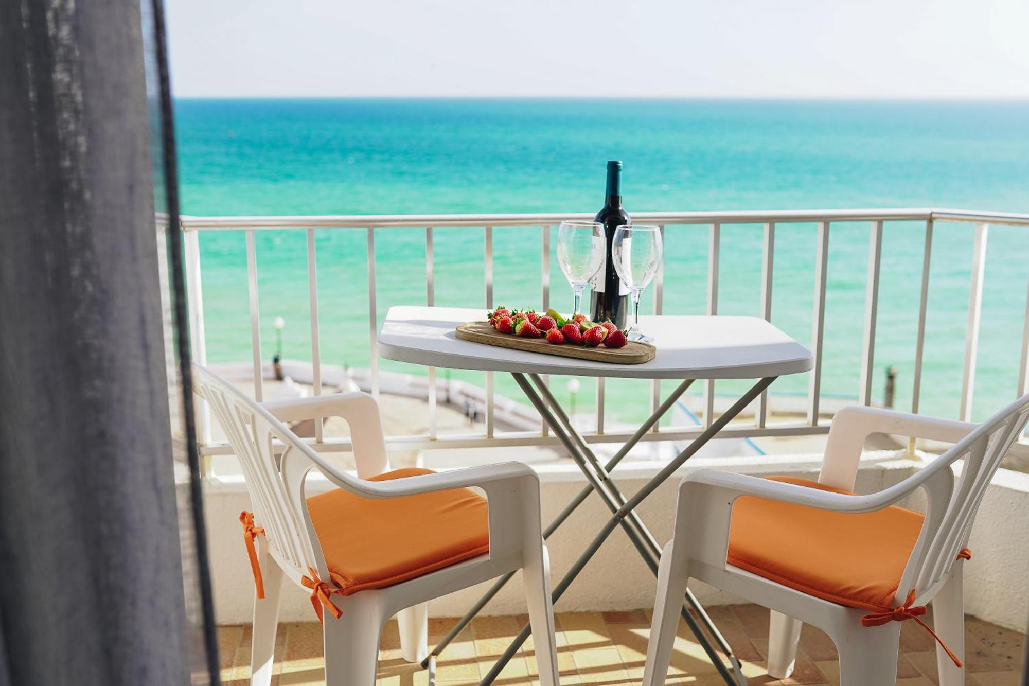 Apartment Host Wise - Terrace & Ocean View Flat Armacao de Pera