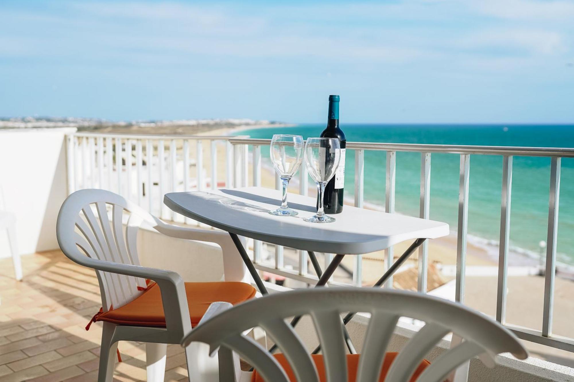 Apartment Host Wise - Terrace & Ocean View Flat