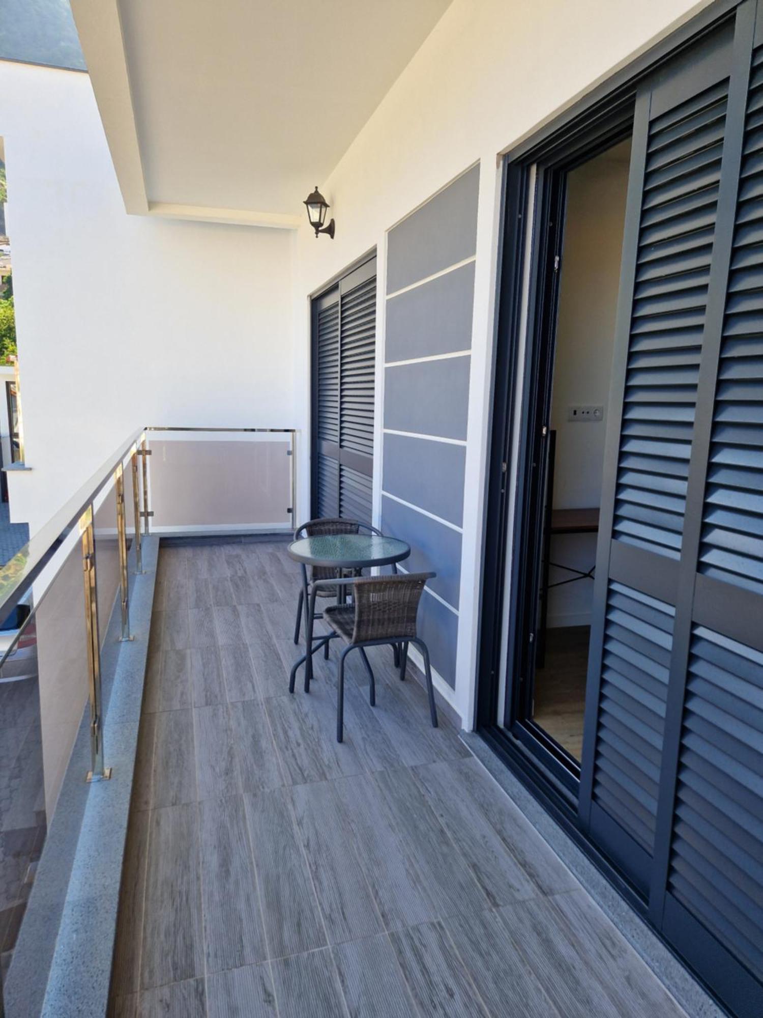 Apartment Delightful 2 Bedroom Vacation - D