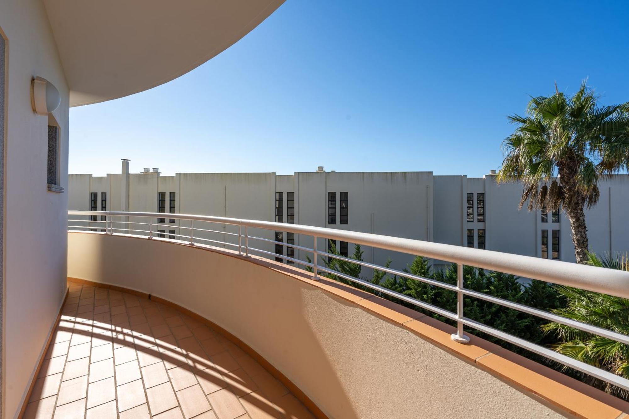 Apartamento Host Wise - Bright & Stylish Flat With Pool *