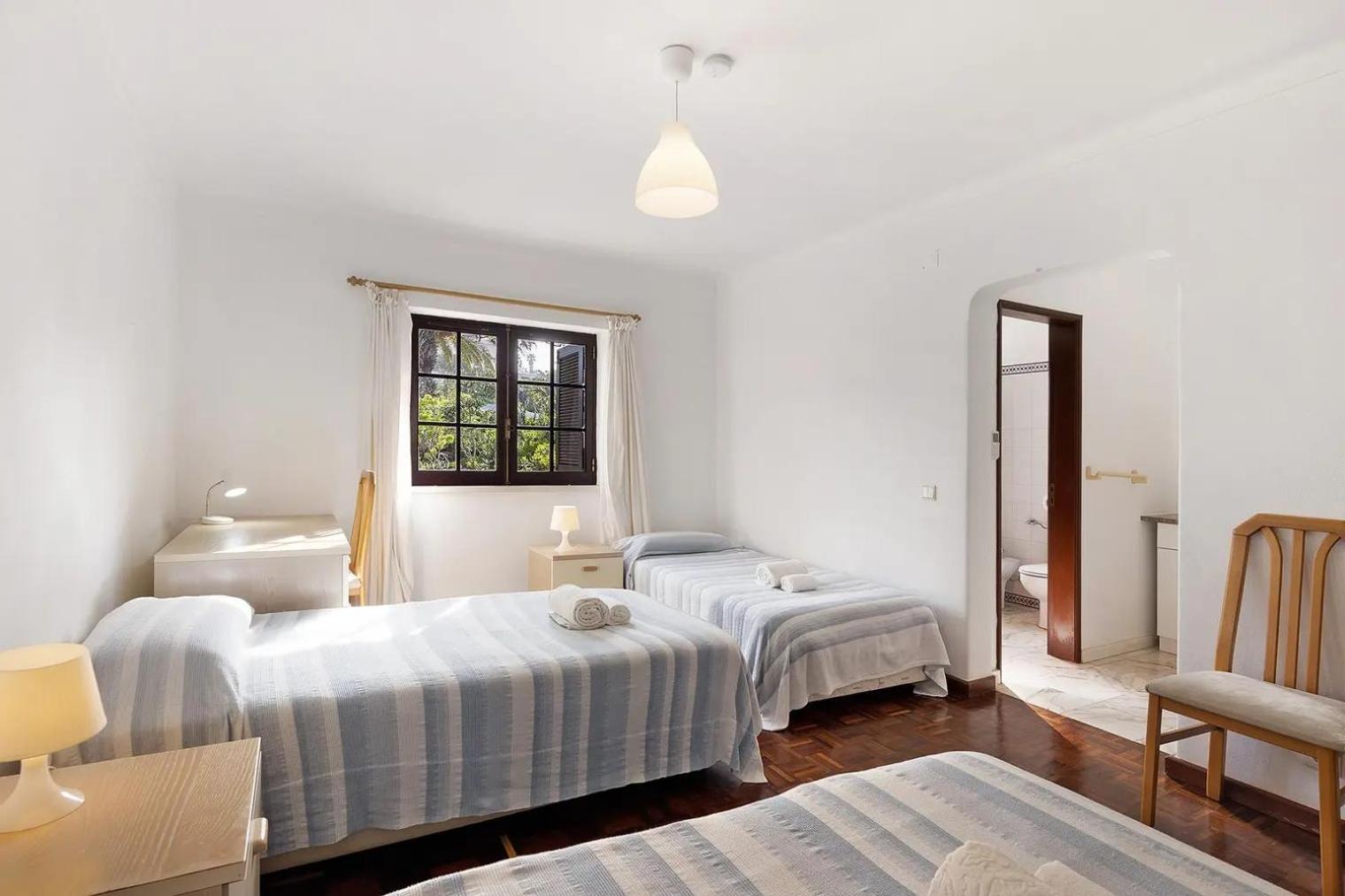 Alto Da Bed & Breakfast