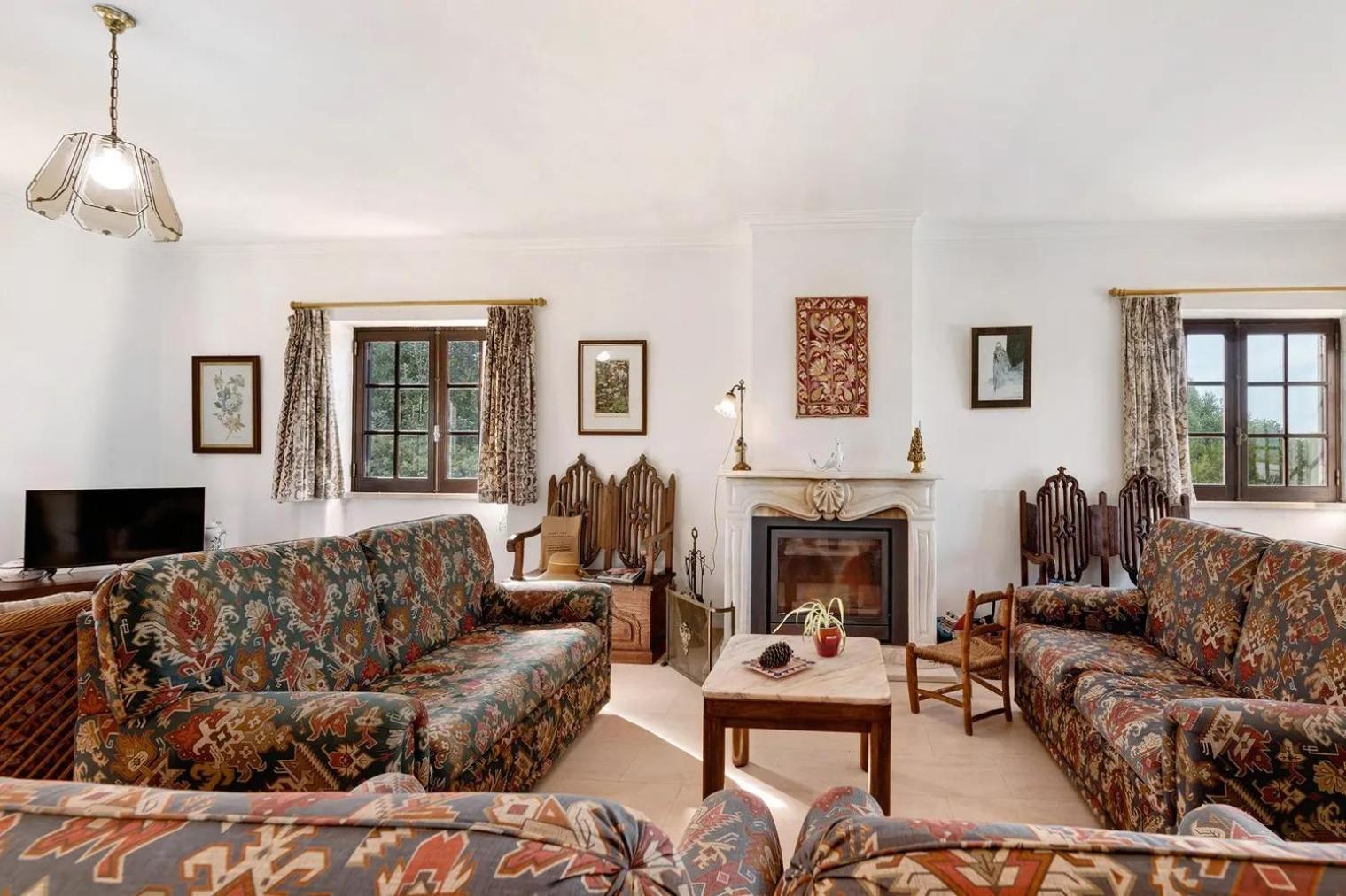 Alto Da Bed & Breakfast Colares