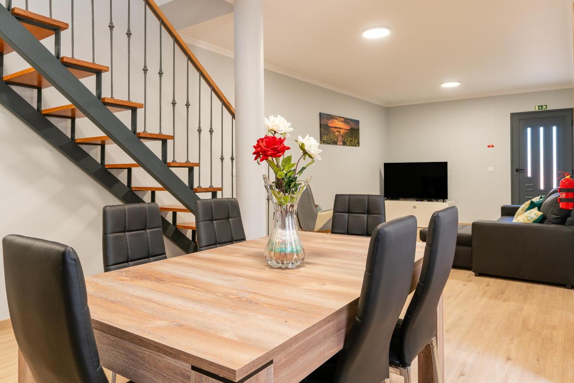 Goncalves House - Ac And Private Parking * Calheta (Madeira)