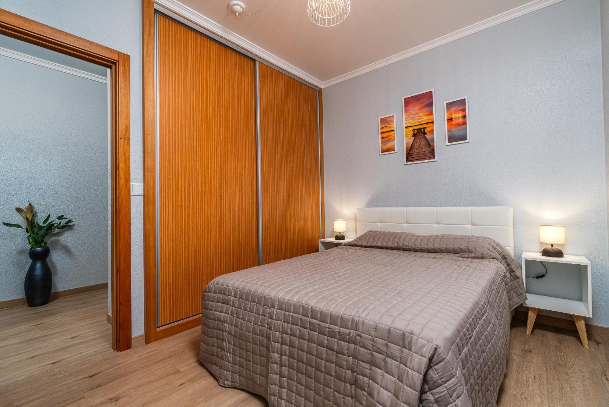 Goncalves House - Ac And Private Parking Holiday home *