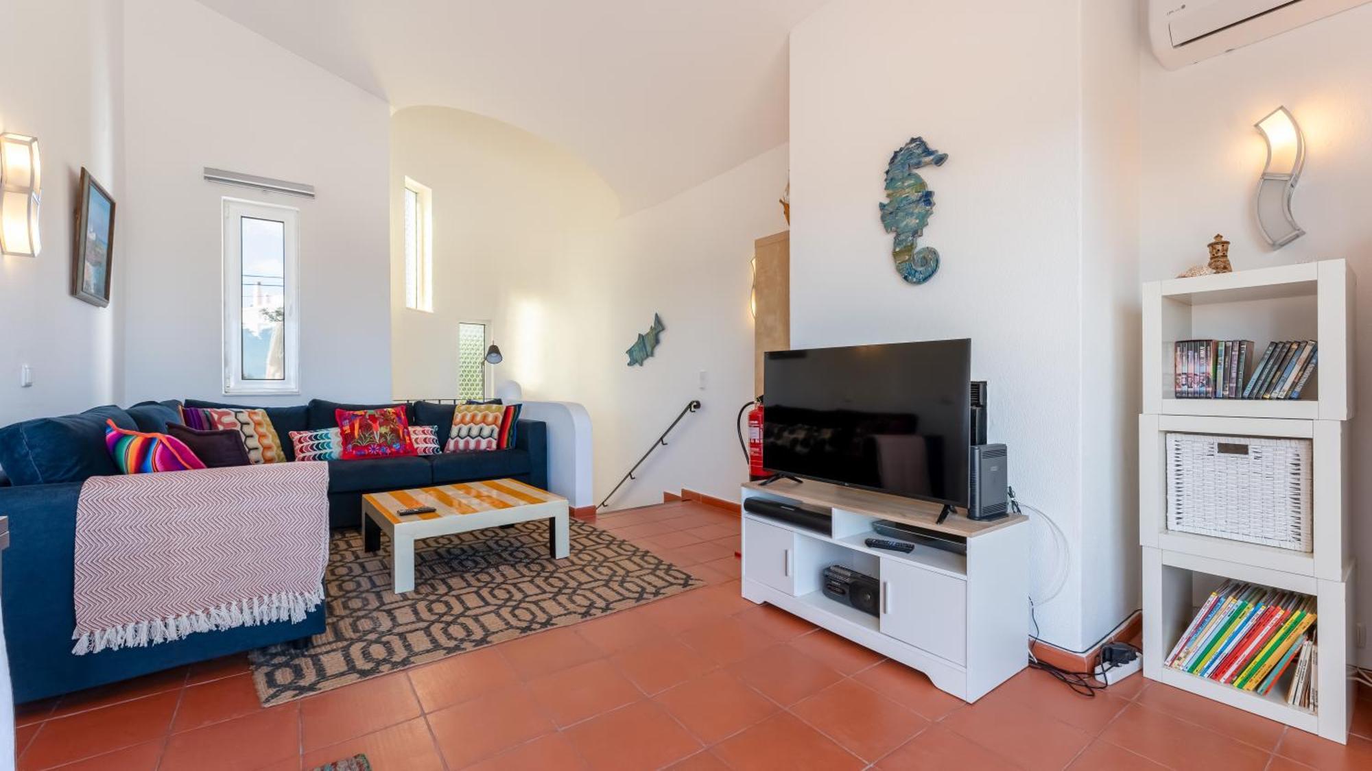 Ocean View 3 Bdr House With Patio By Lovelystay * Porches (Algarve)