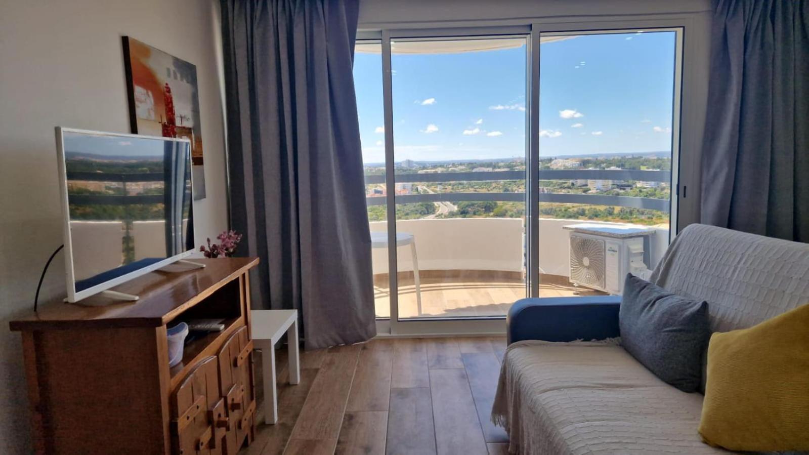 Tower Sea View With Garage And Balcony Portimao