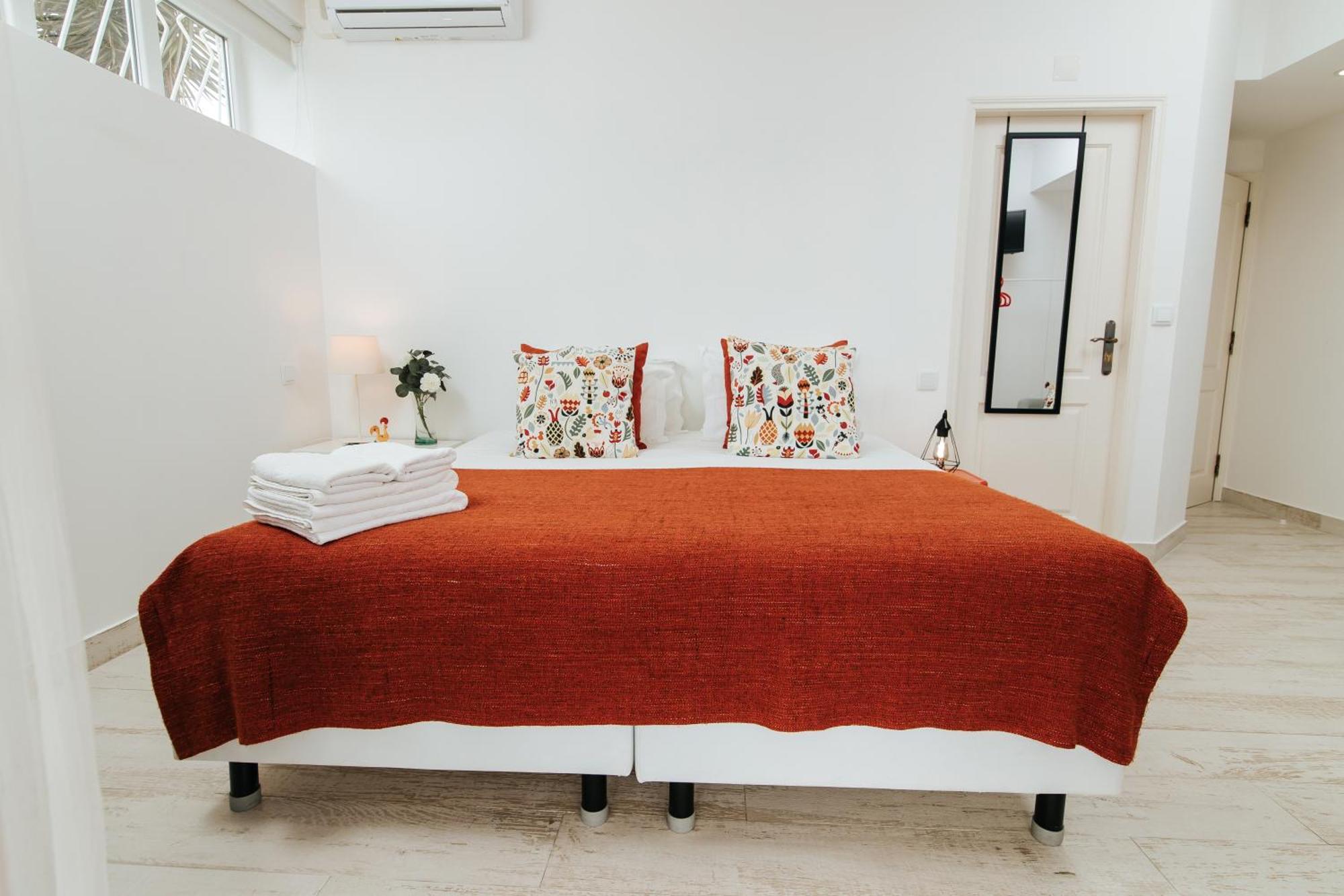 Bed & Breakfast Boutique - O House Hills