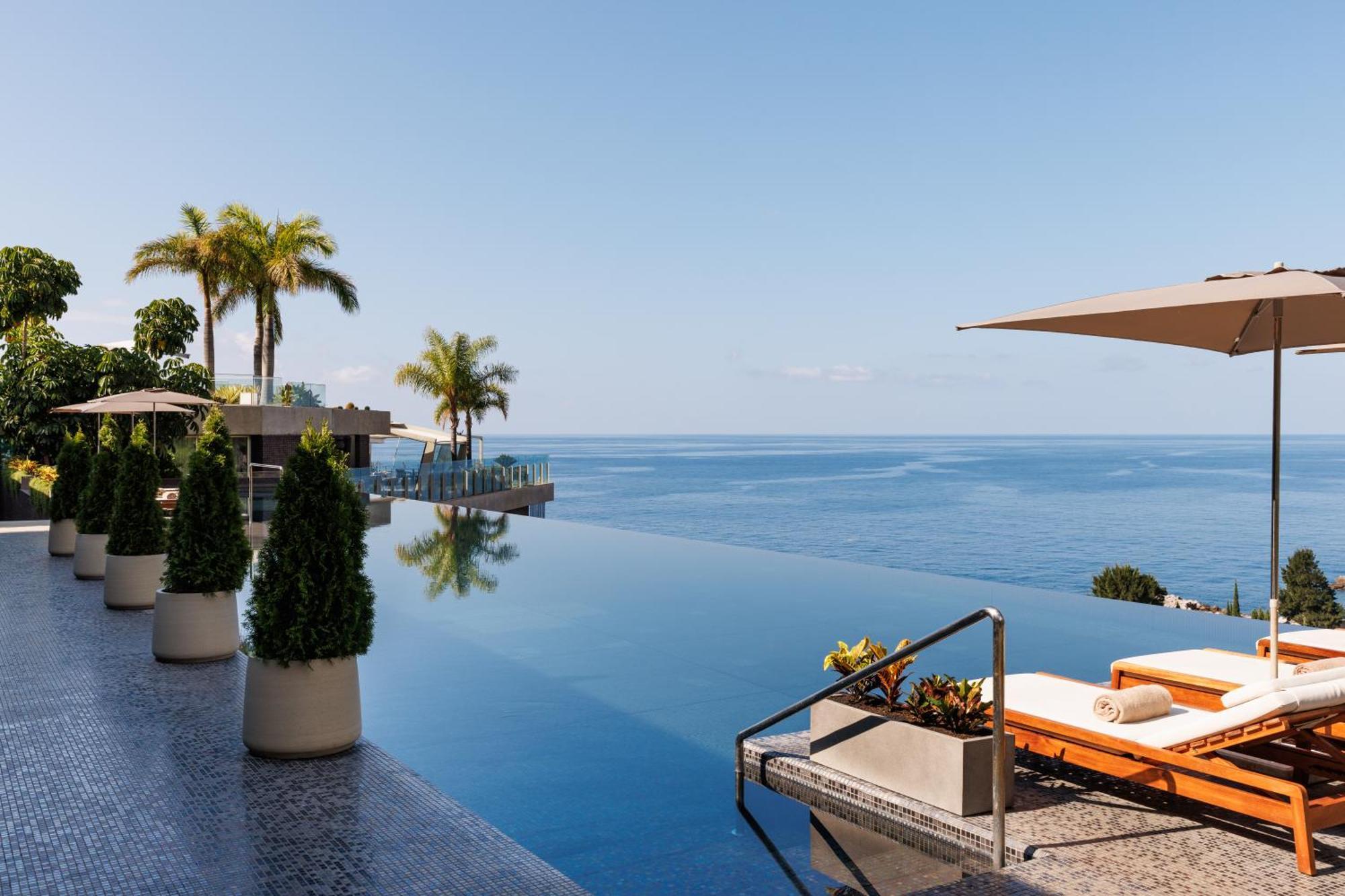 Resort Saccharum - And - Savoy Signature 5*