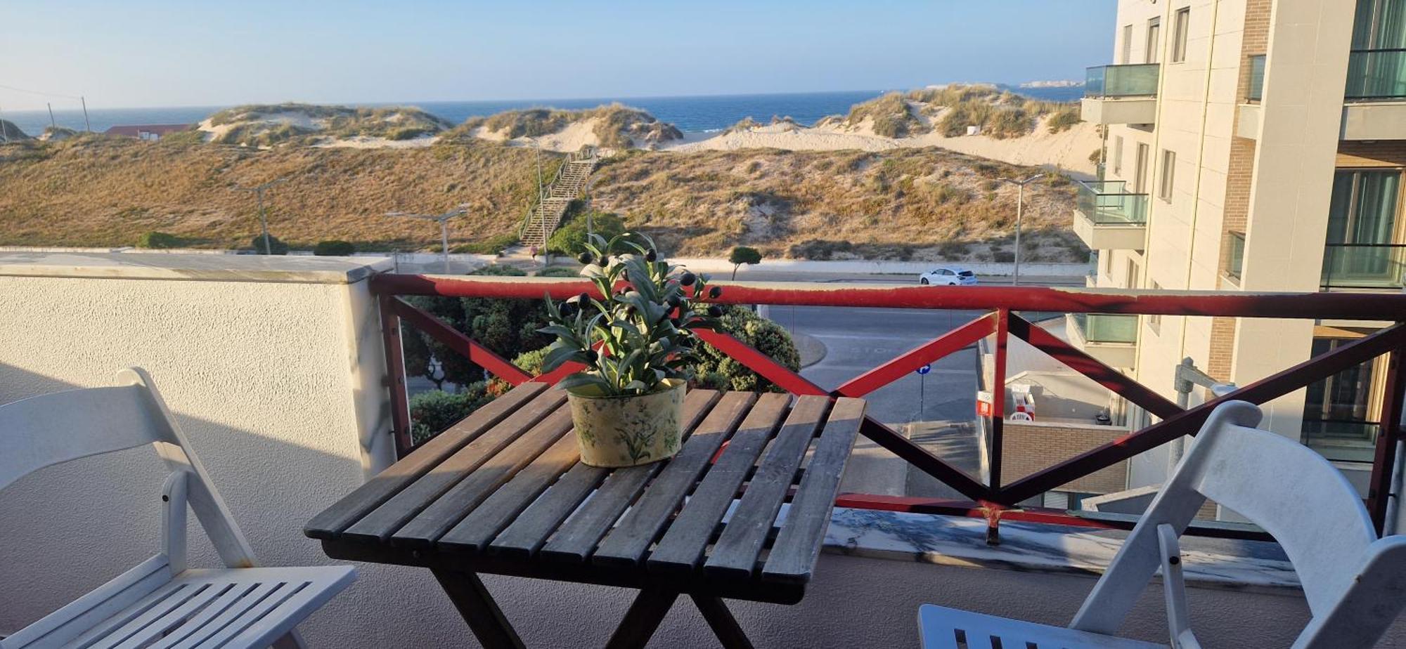 Baleal Holidays - Beach Front *