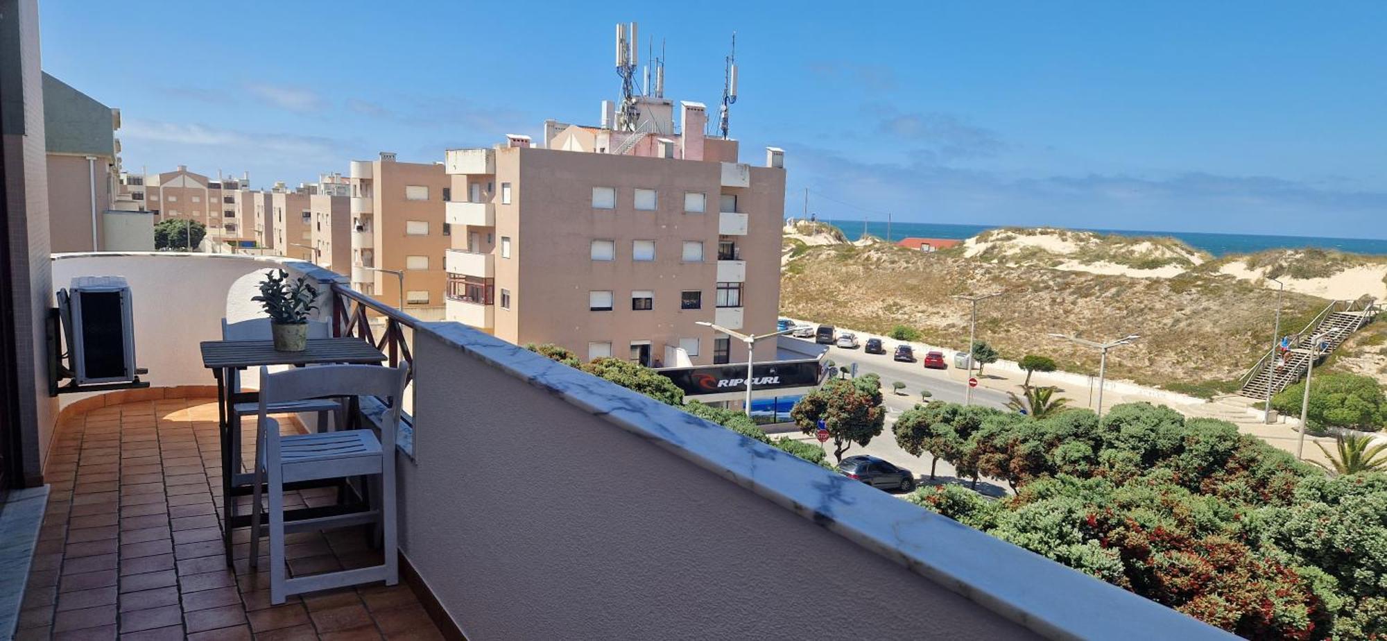 Baleal Holidays - Beach Front Peniche