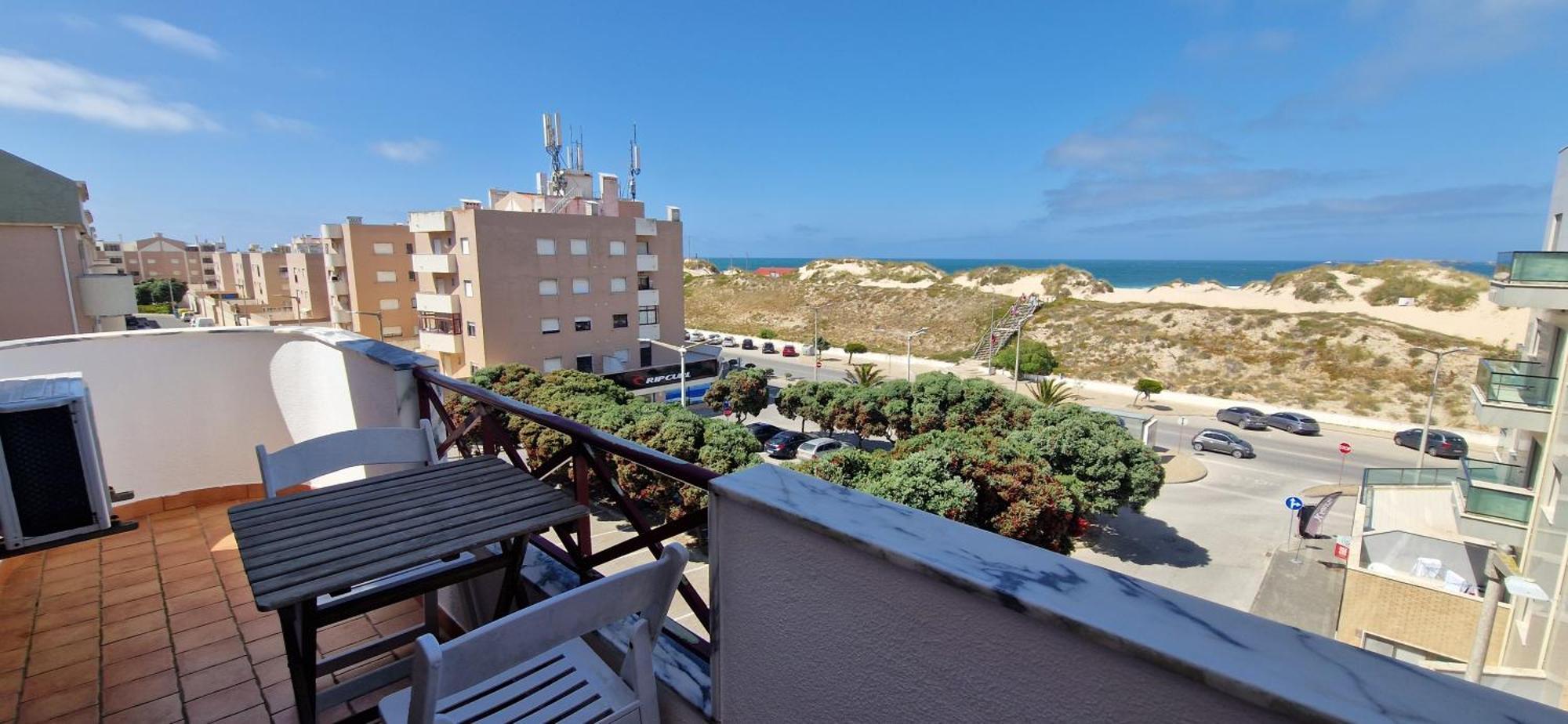 Baleal Holidays - Beach Front Apartment *