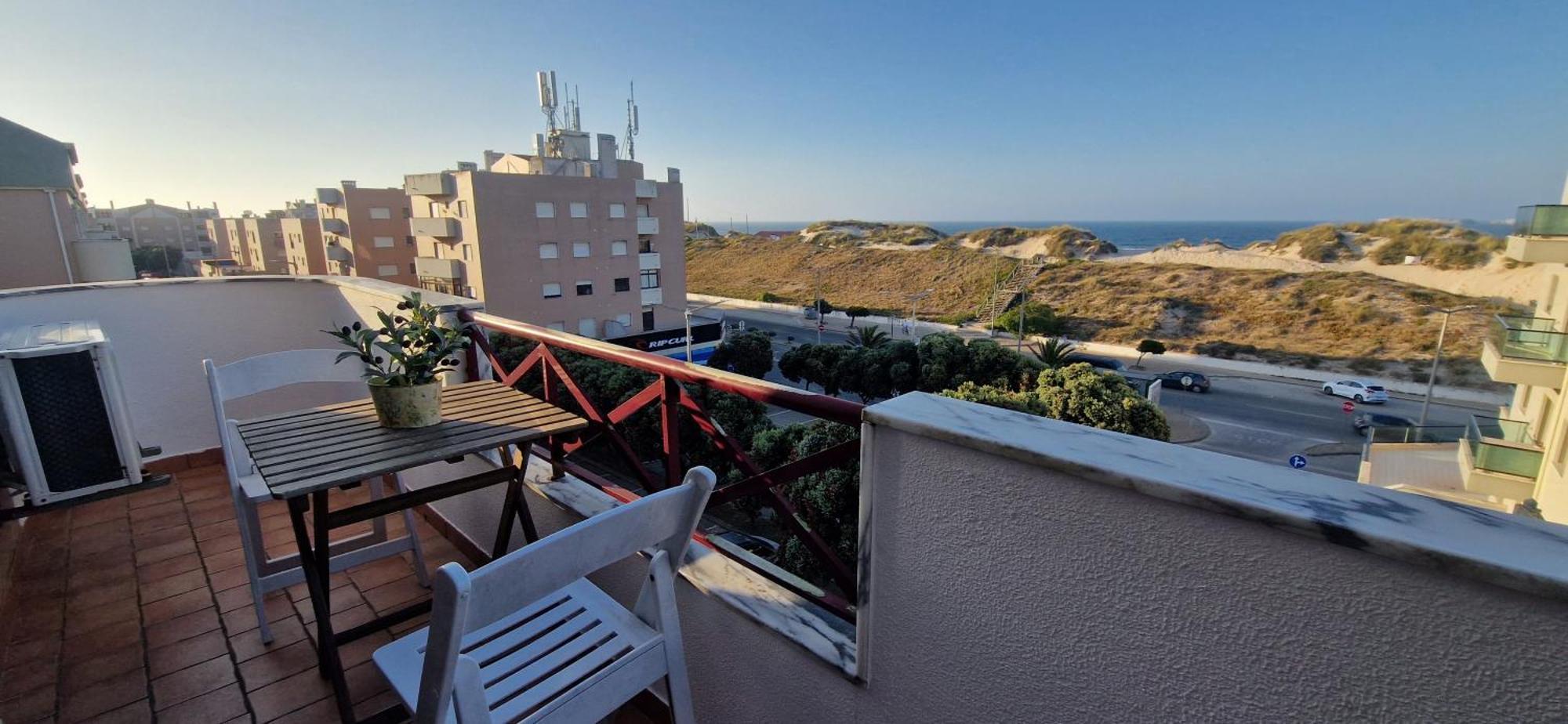 Baleal Holidays - Beach Front Apartment Peniche