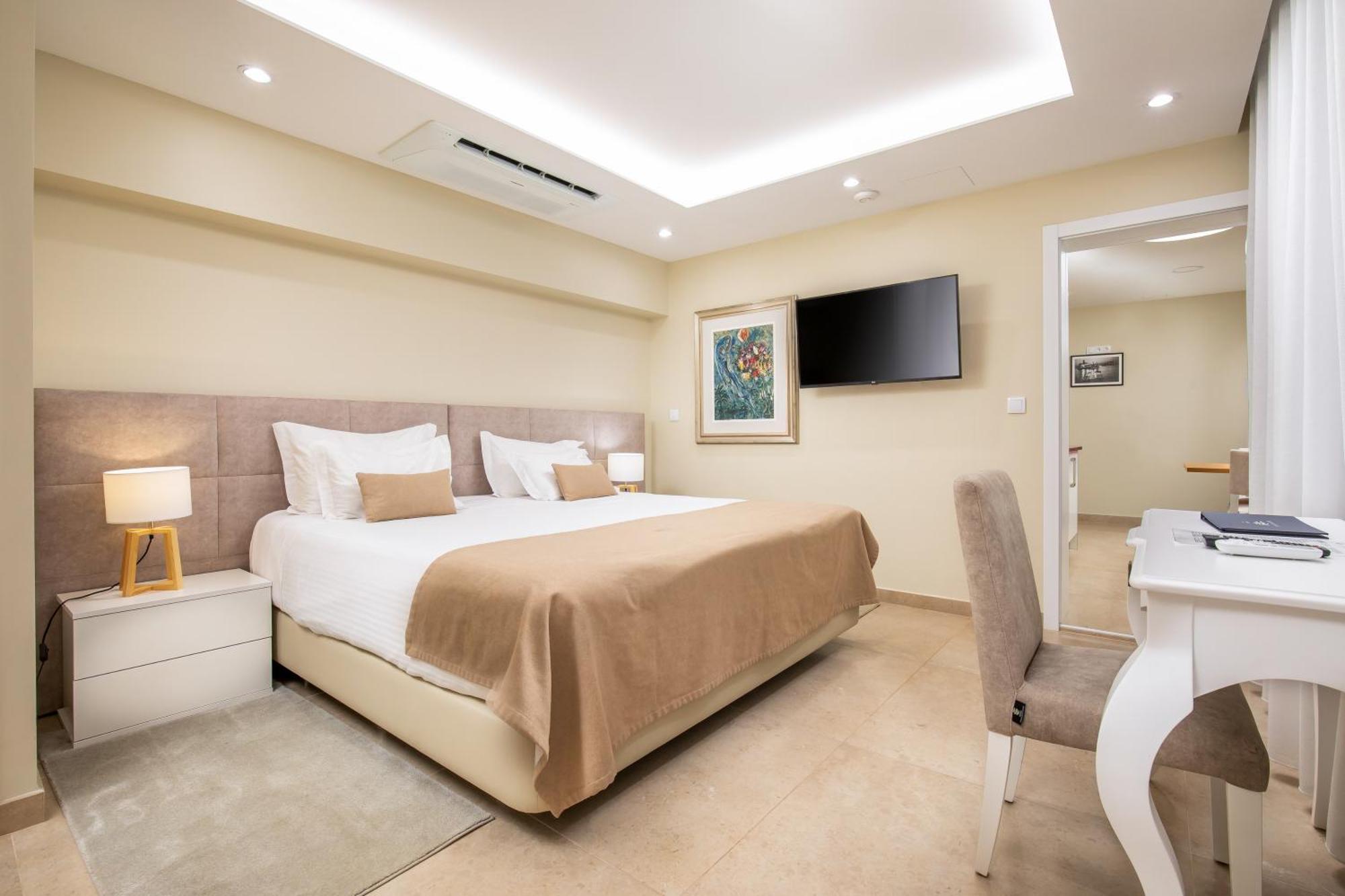 Atlantic 4* Lagos