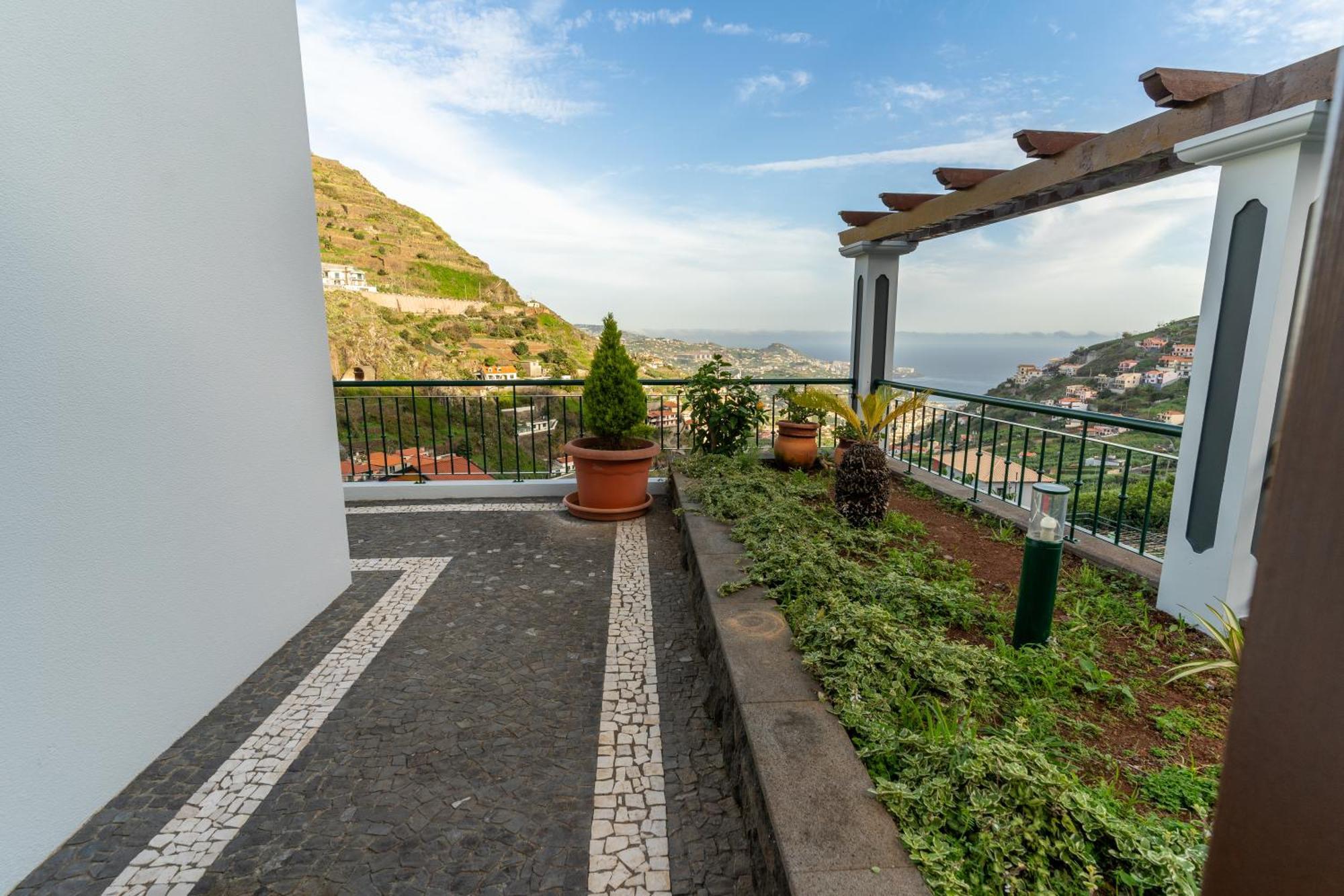 Varandas Da Caldeira By Madeira Real Holiday home *