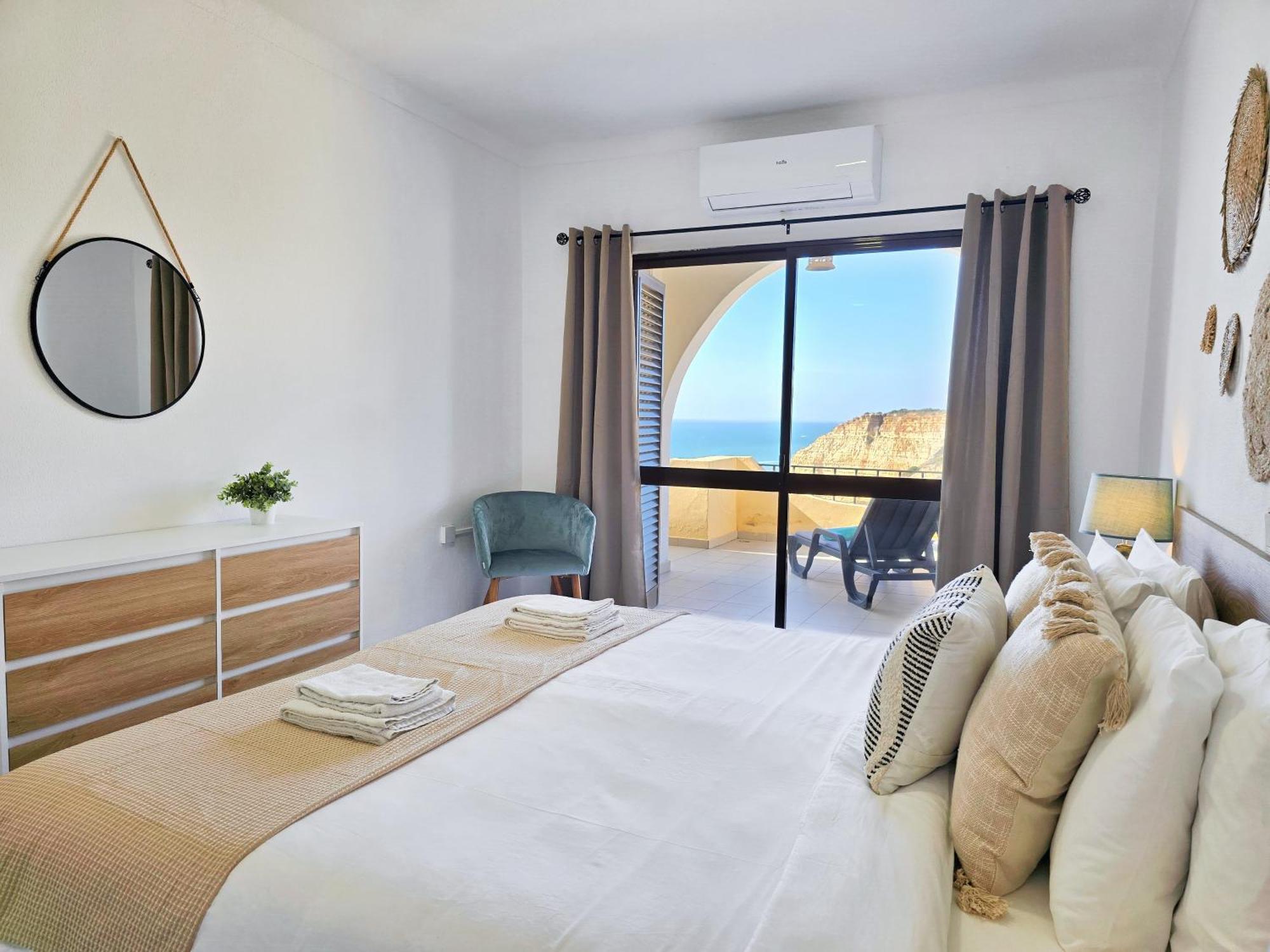 Golden Sun - Sunny Balcony, Sea View, Beach, Ac