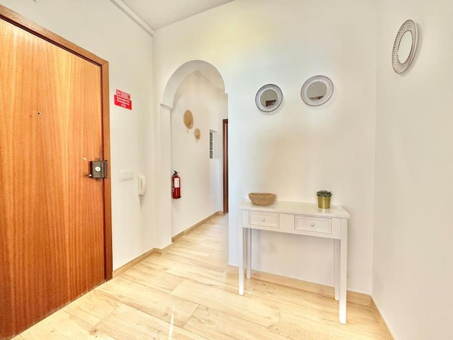Appartement Direct Access With Sea View, Ac & Wifi