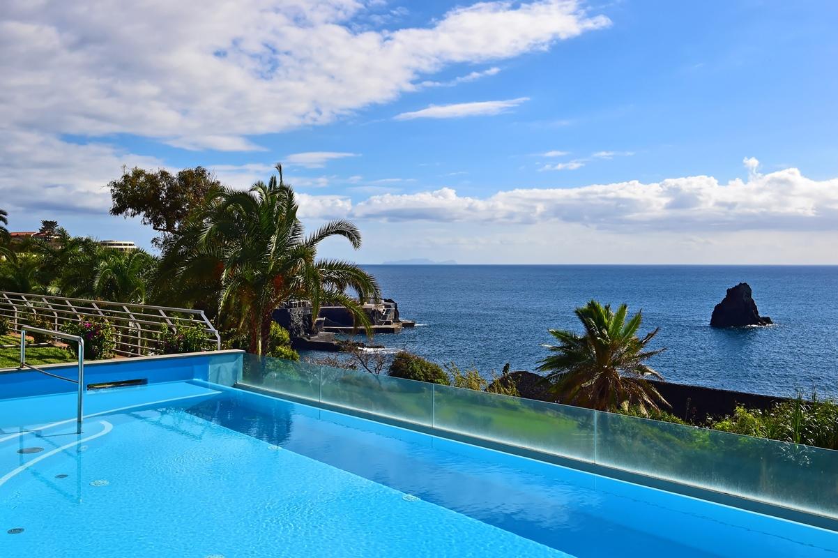 Hotel Pestana Promenade Ocean 4*