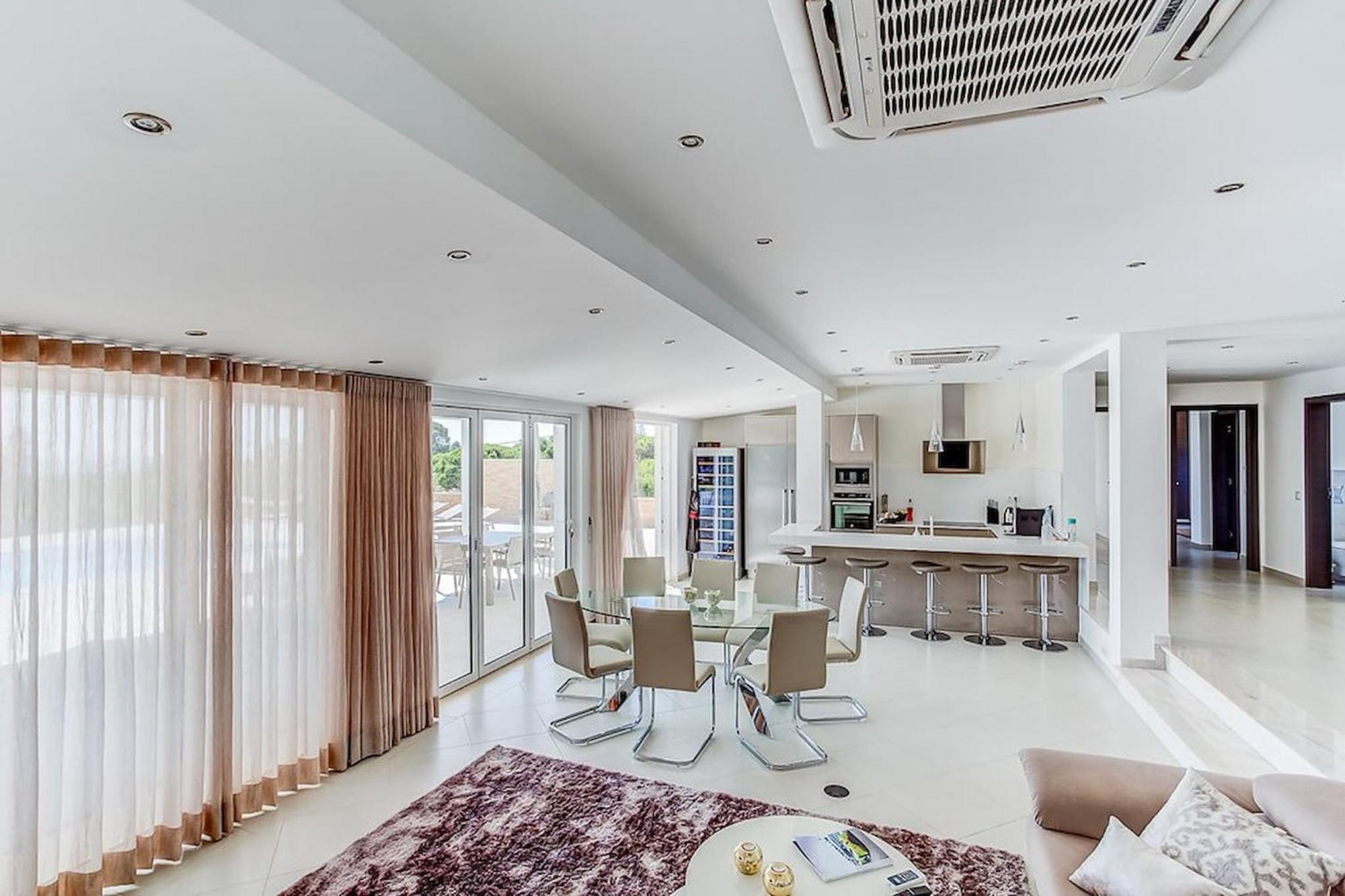 Goldeneye - Luxury 6 Bedroom Lagoa (Algarve)