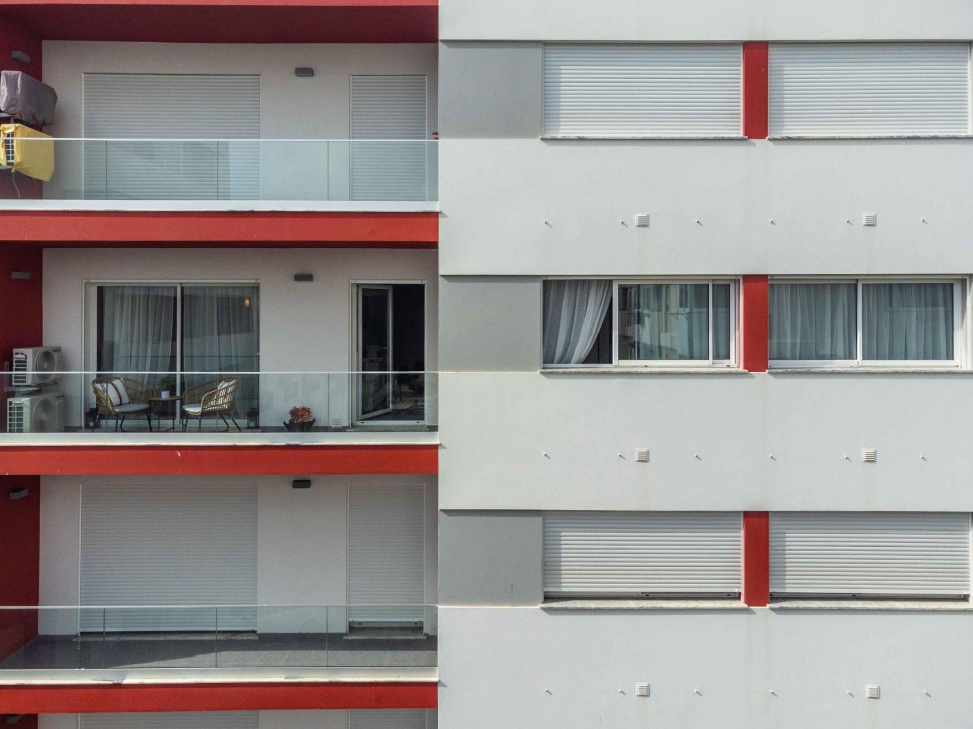 Caravelas 2-bedroom With Pool - 50m From The * Armacao de Pera