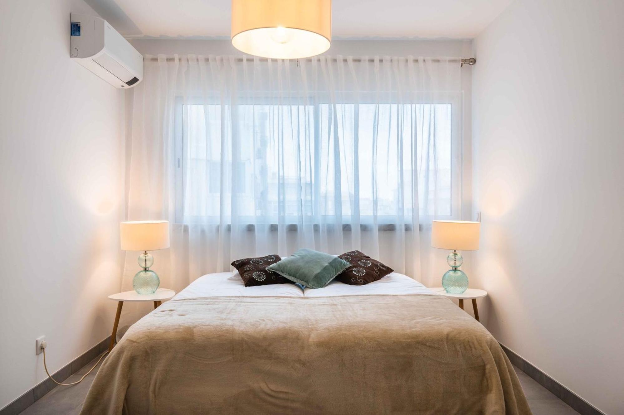 Caravelas 2-bedroom With Pool - 50m From The Apartamento