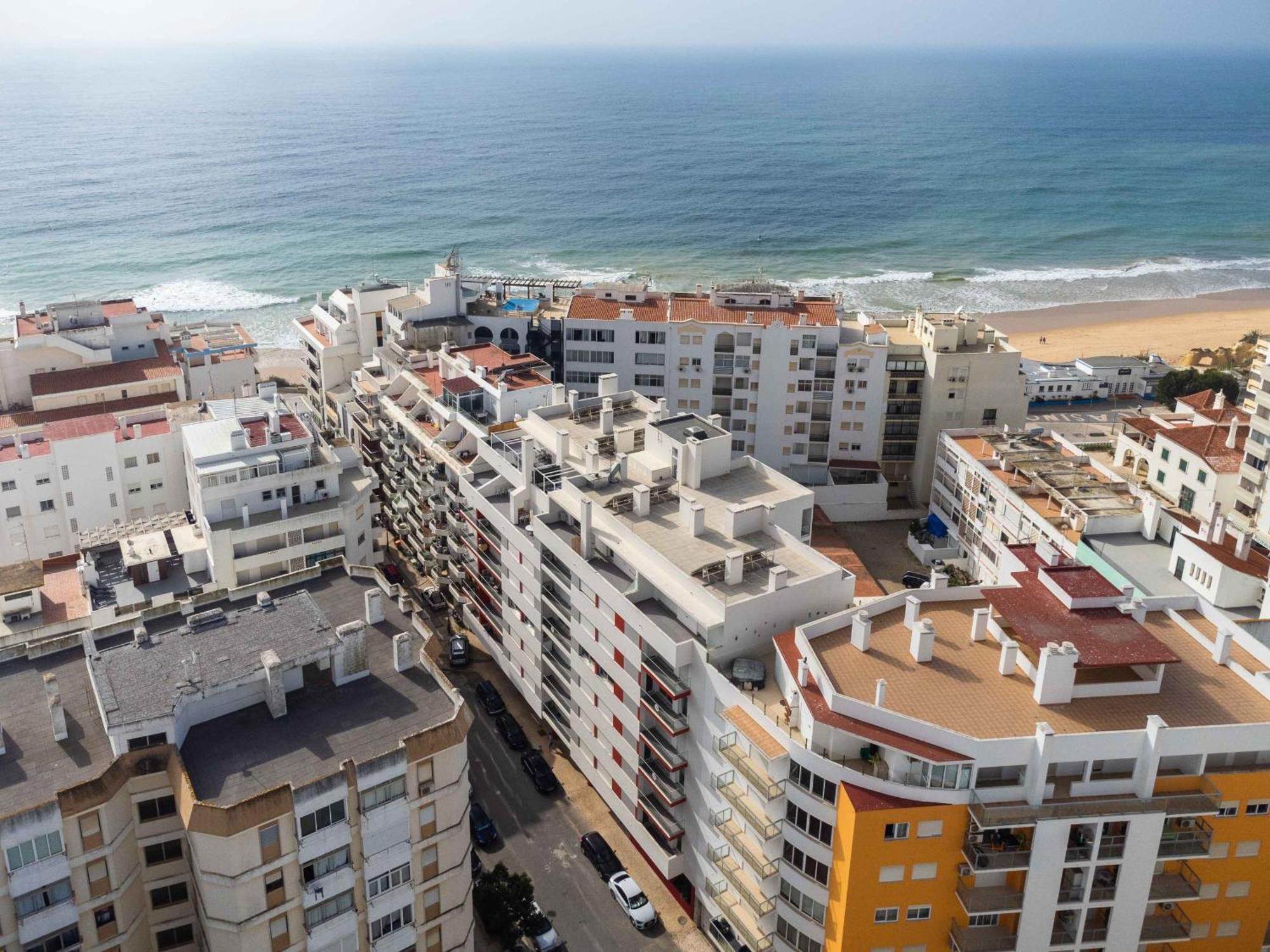 Apartamento Caravelas 2-bedroom With Pool - 50m From The