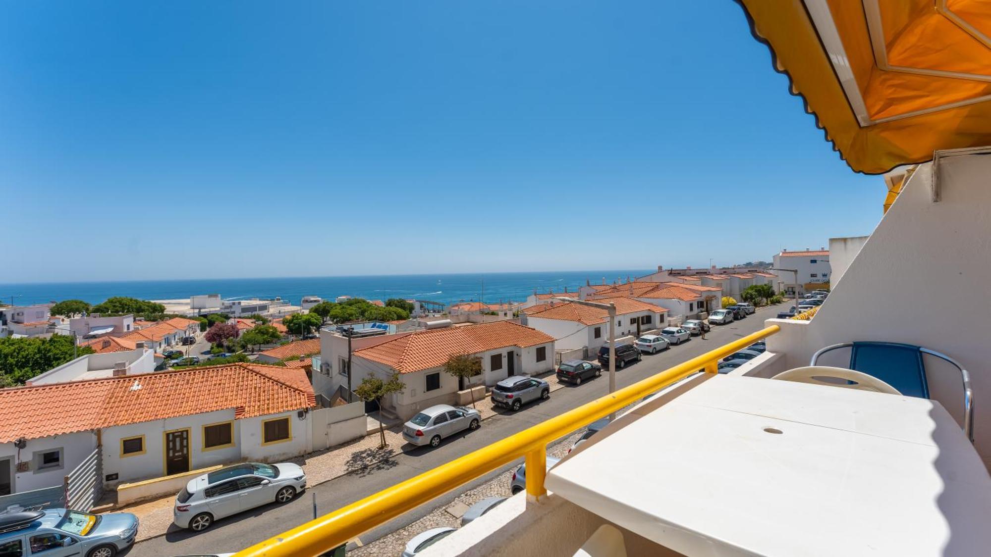 Typical T2 In W/ Balcony By Lovelystay Apartment Albufeira