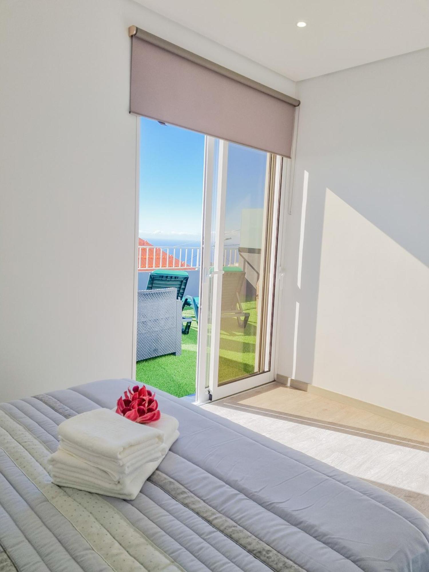 Holiday home Casa Caromba, Sunrise Prazeres