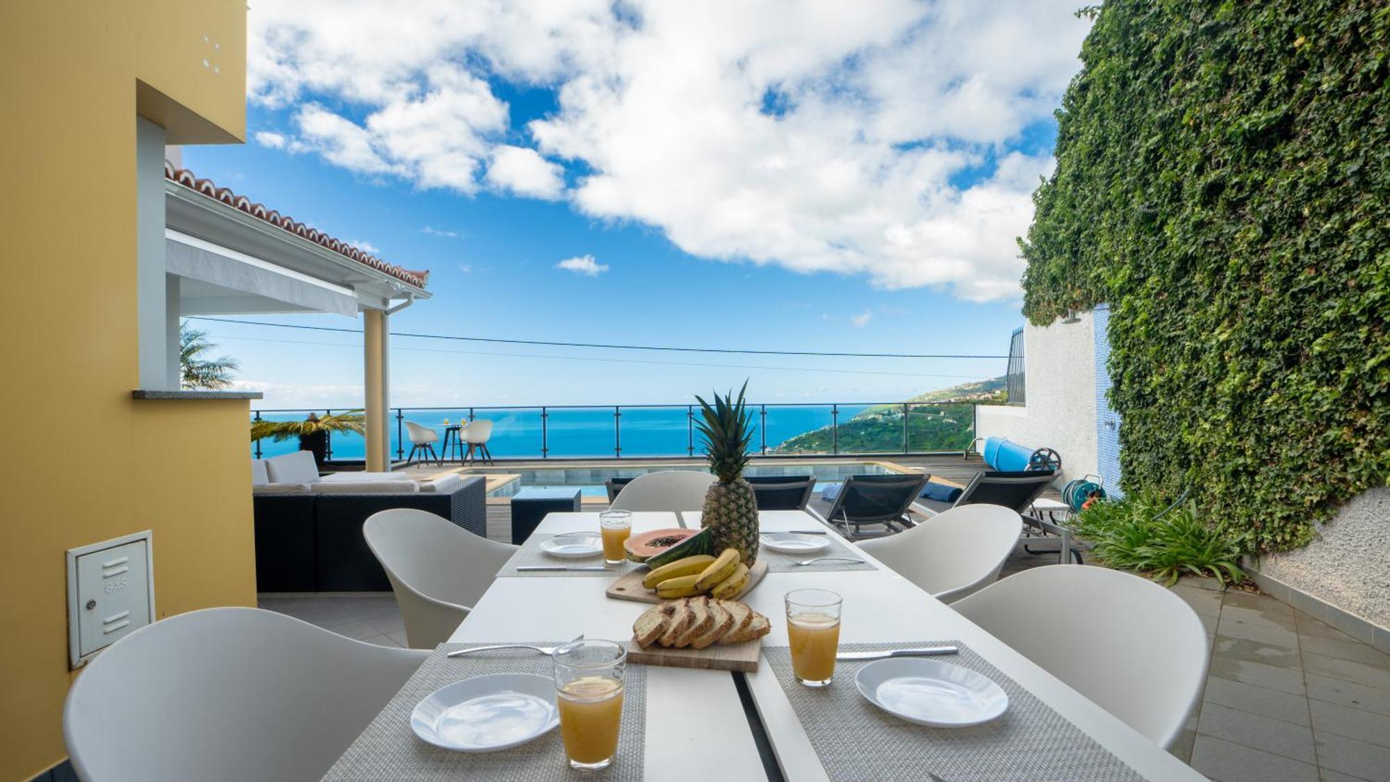 Villa Estrela Do Mar - By Lovelystay - Lovely, Sun Filled *
