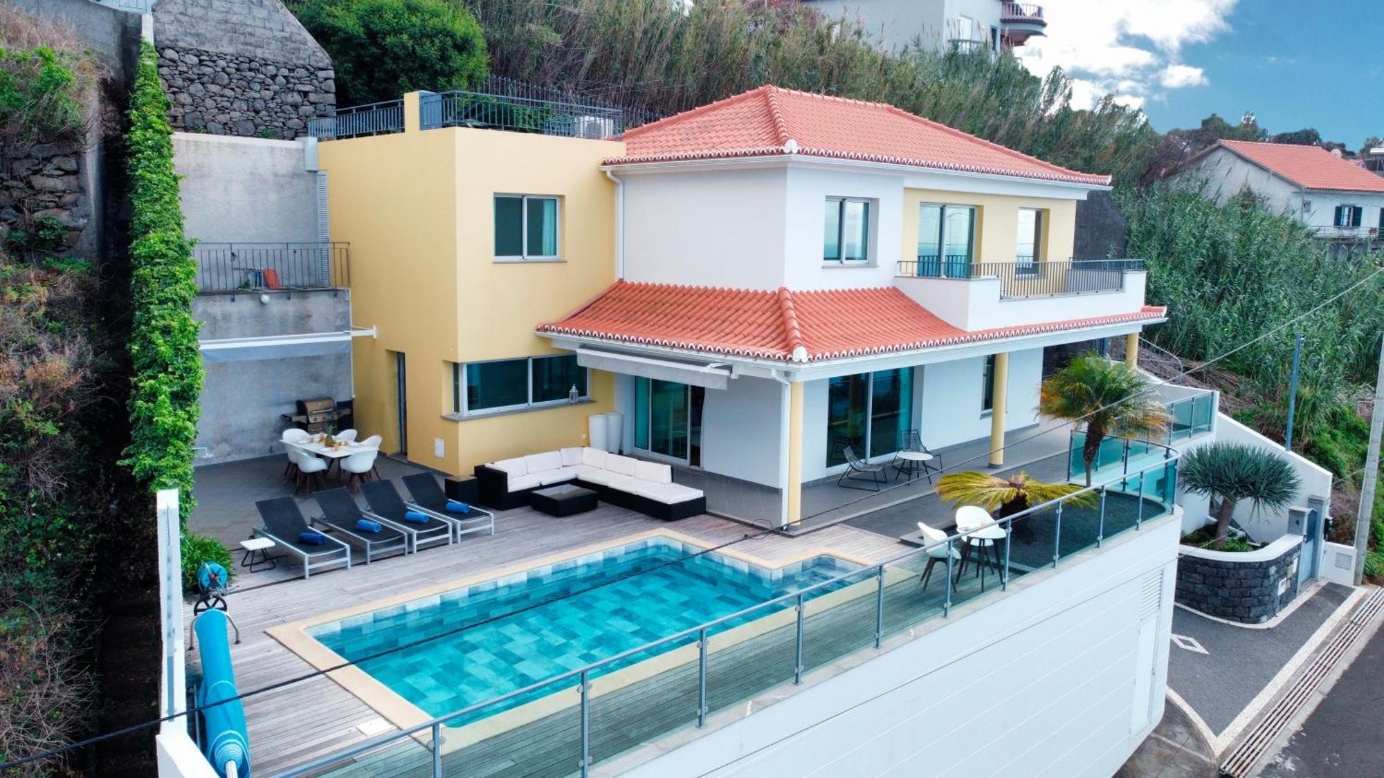 Villa Estrela Do Mar - By Lovelystay - Lovely, Sun Filled